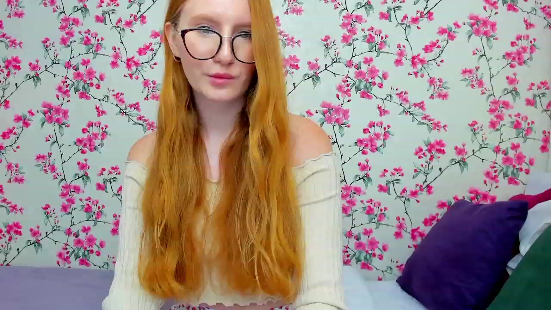 Gallery image thumbnail from MiyaFoxy's myfreecams stream on, 08/08/2023, 15:02 image 12 of 20