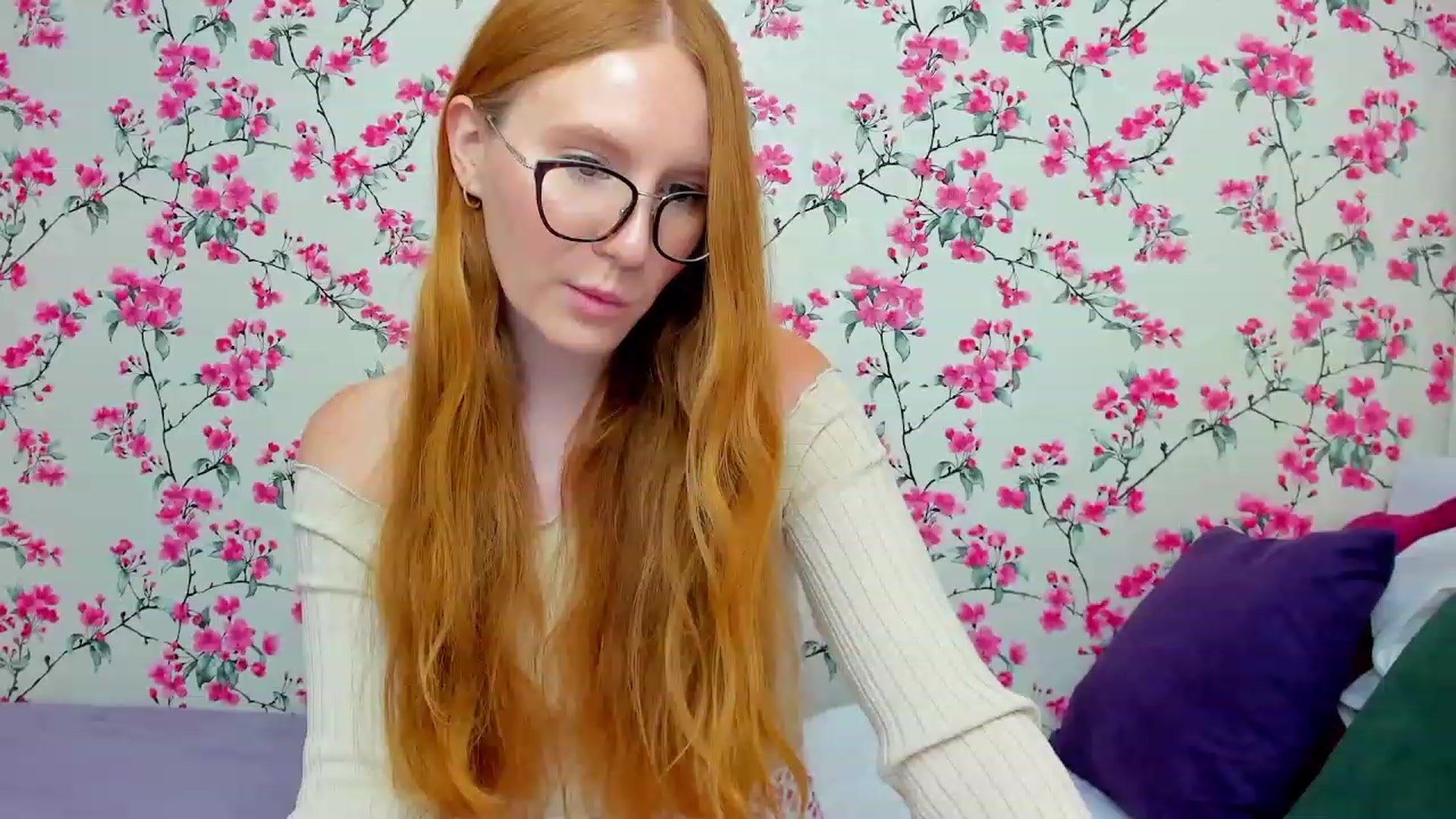 Gallery image thumbnail from MiyaFoxy's myfreecams stream on, 08/08/2023, 15:02 image 10 of 20