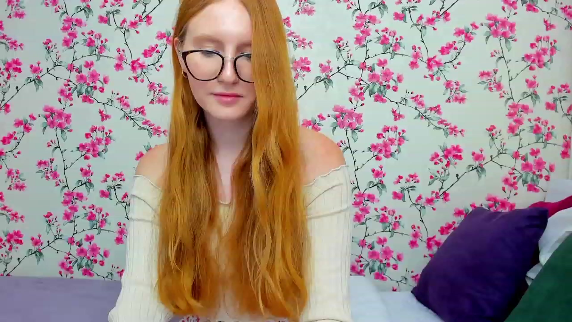 Gallery image thumbnail from MiyaFoxy's myfreecams stream on, 08/08/2023, 15:02 image 11 of 20
