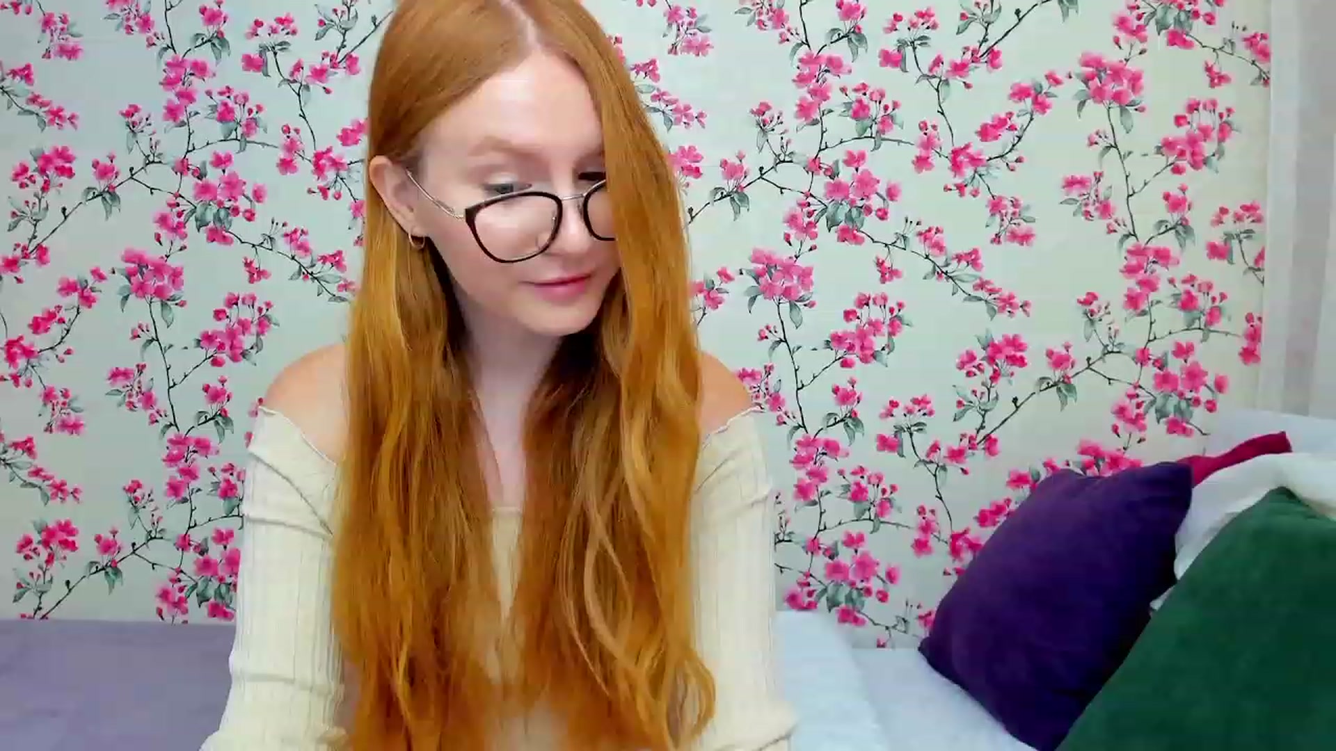 Gallery image thumbnail from MiyaFoxy's myfreecams stream on, 08/08/2023, 15:02 image 1 of 20
