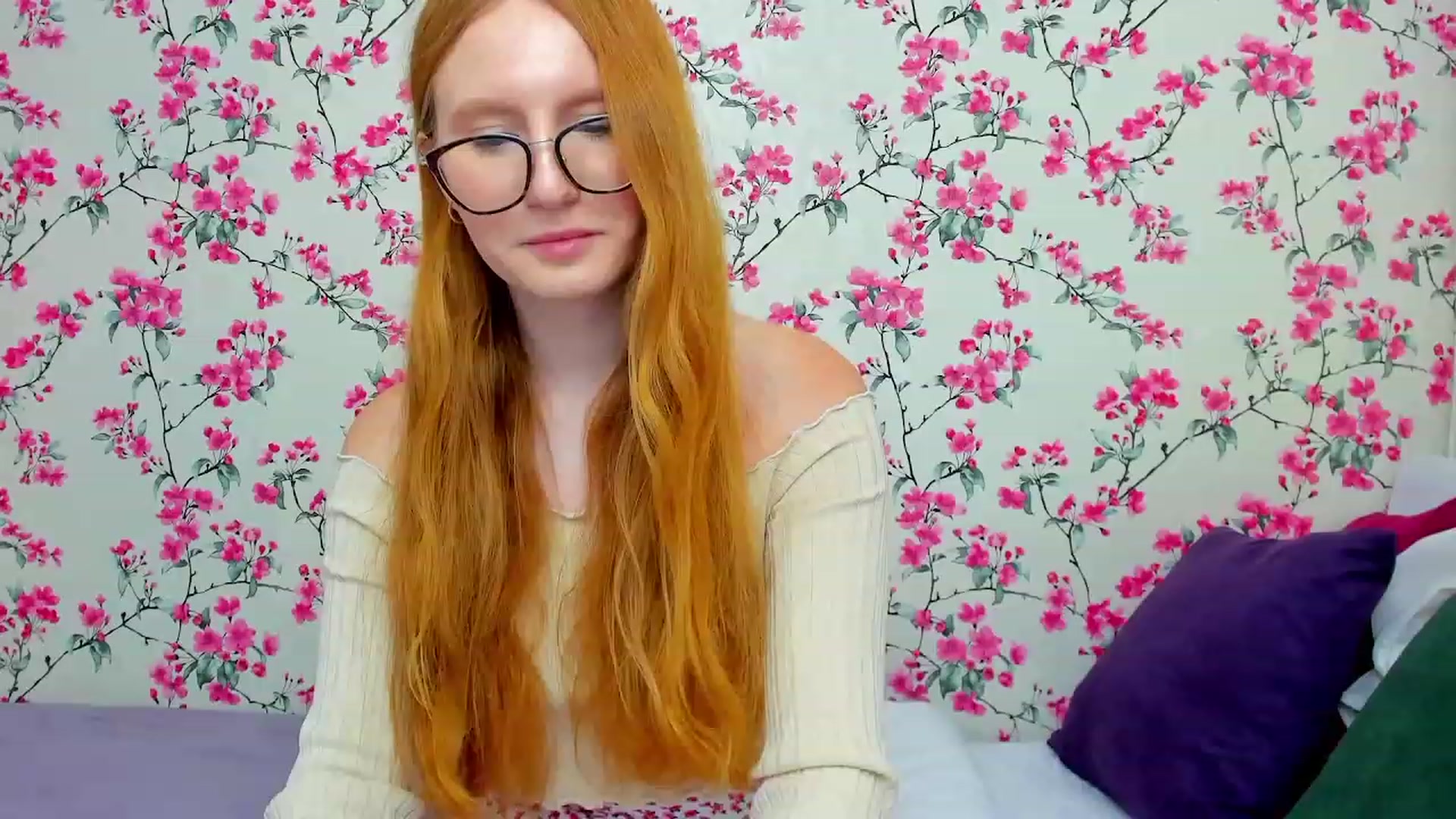 Gallery image thumbnail from MiyaFoxy's myfreecams stream on, 08/08/2023, 15:02 image 8 of 20
