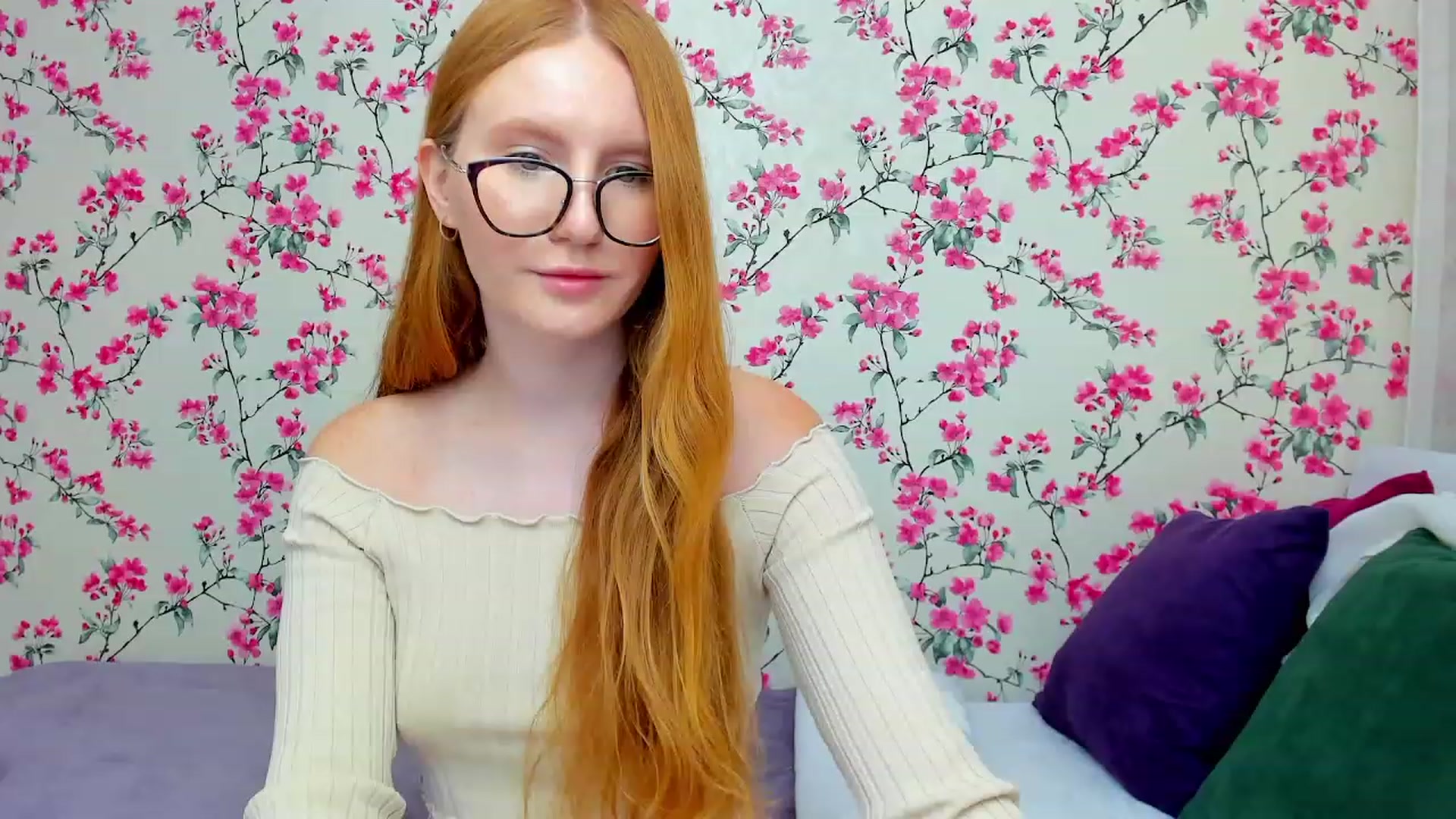 Gallery image thumbnail from MiyaFoxy's myfreecams stream on, 08/08/2023, 15:31 image 11 of 20