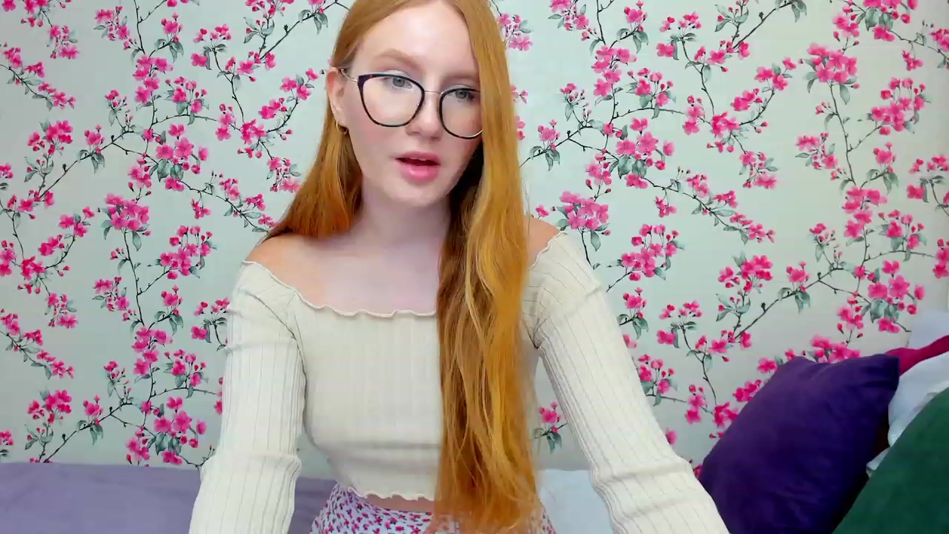 Gallery image thumbnail from MiyaFoxy's myfreecams stream on, 08/08/2023, 15:31 image 13 of 20