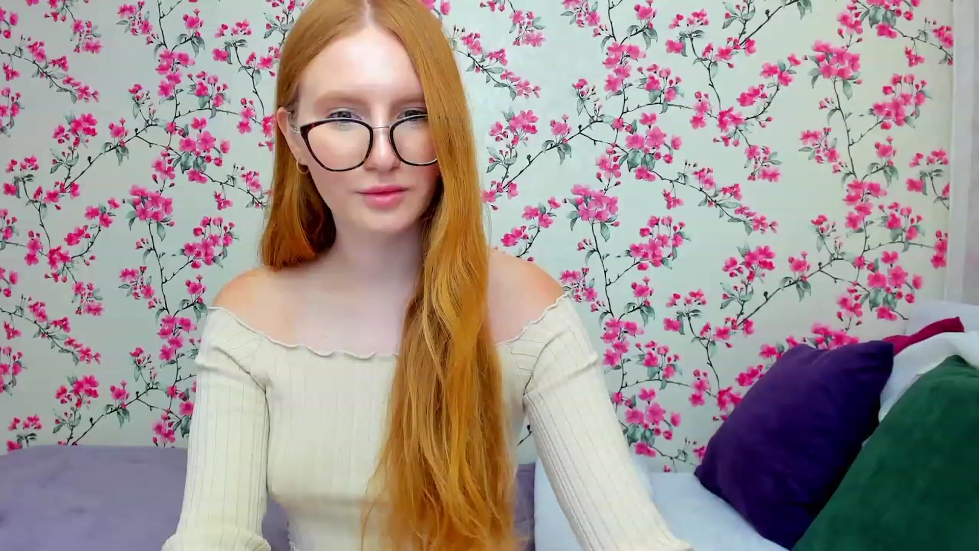 Gallery image thumbnail from MiyaFoxy's myfreecams stream on, 08/08/2023, 15:31 image 9 of 20