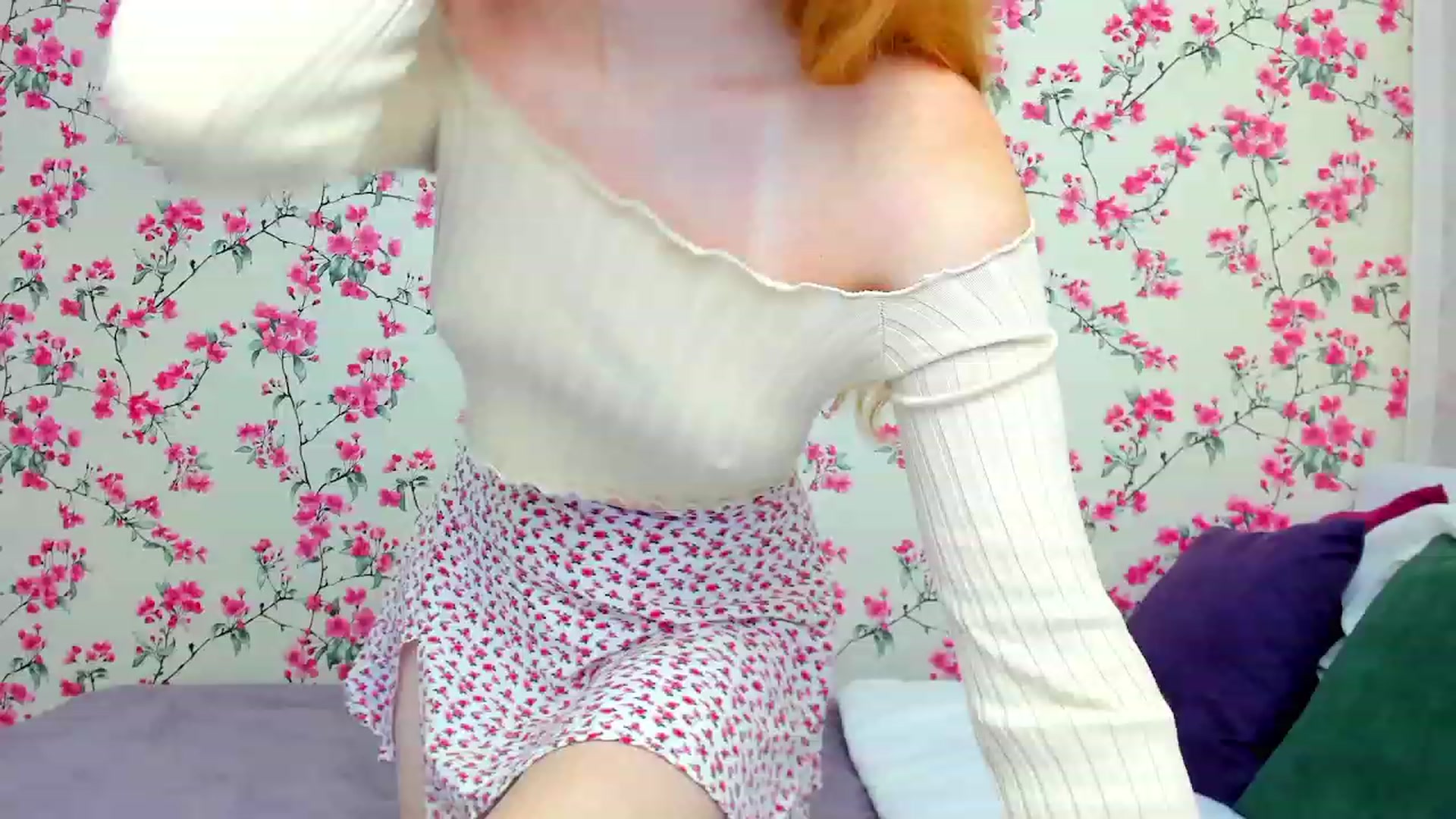 Gallery image thumbnail from MiyaFoxy's myfreecams stream on, 08/08/2023, 16:26 image 9 of 20
