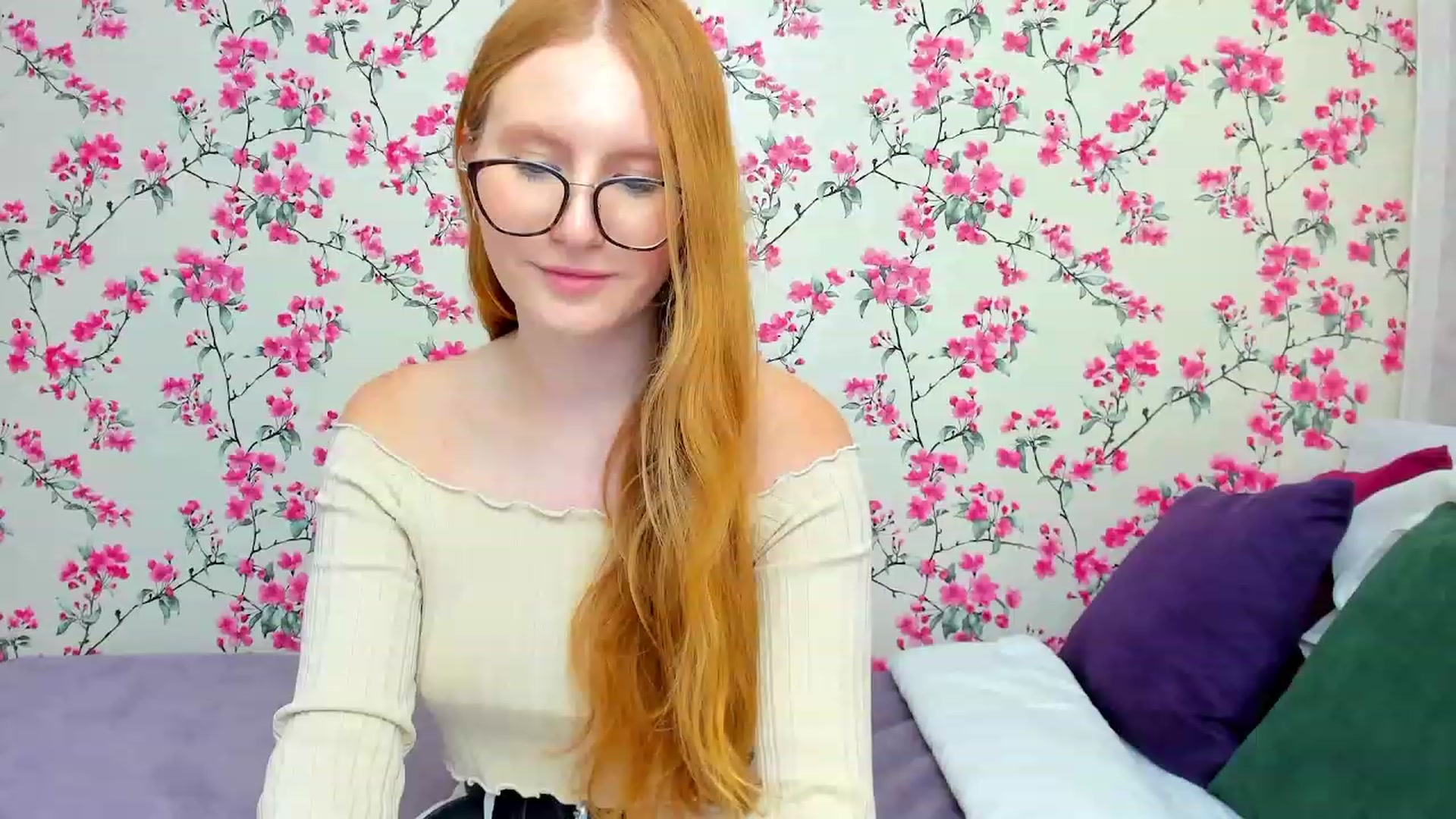 Gallery image thumbnail from MiyaFoxy's myfreecams stream on, 08/08/2023, 18:59 image 19 of 20