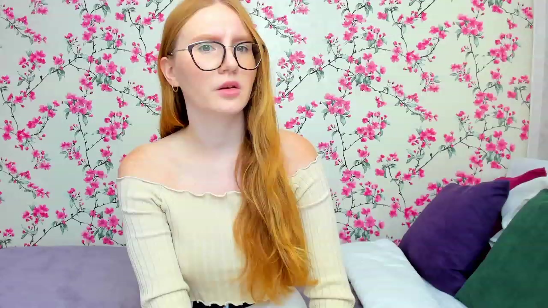 Gallery image thumbnail from MiyaFoxy's myfreecams stream on, 08/08/2023, 18:59 image 18 of 20