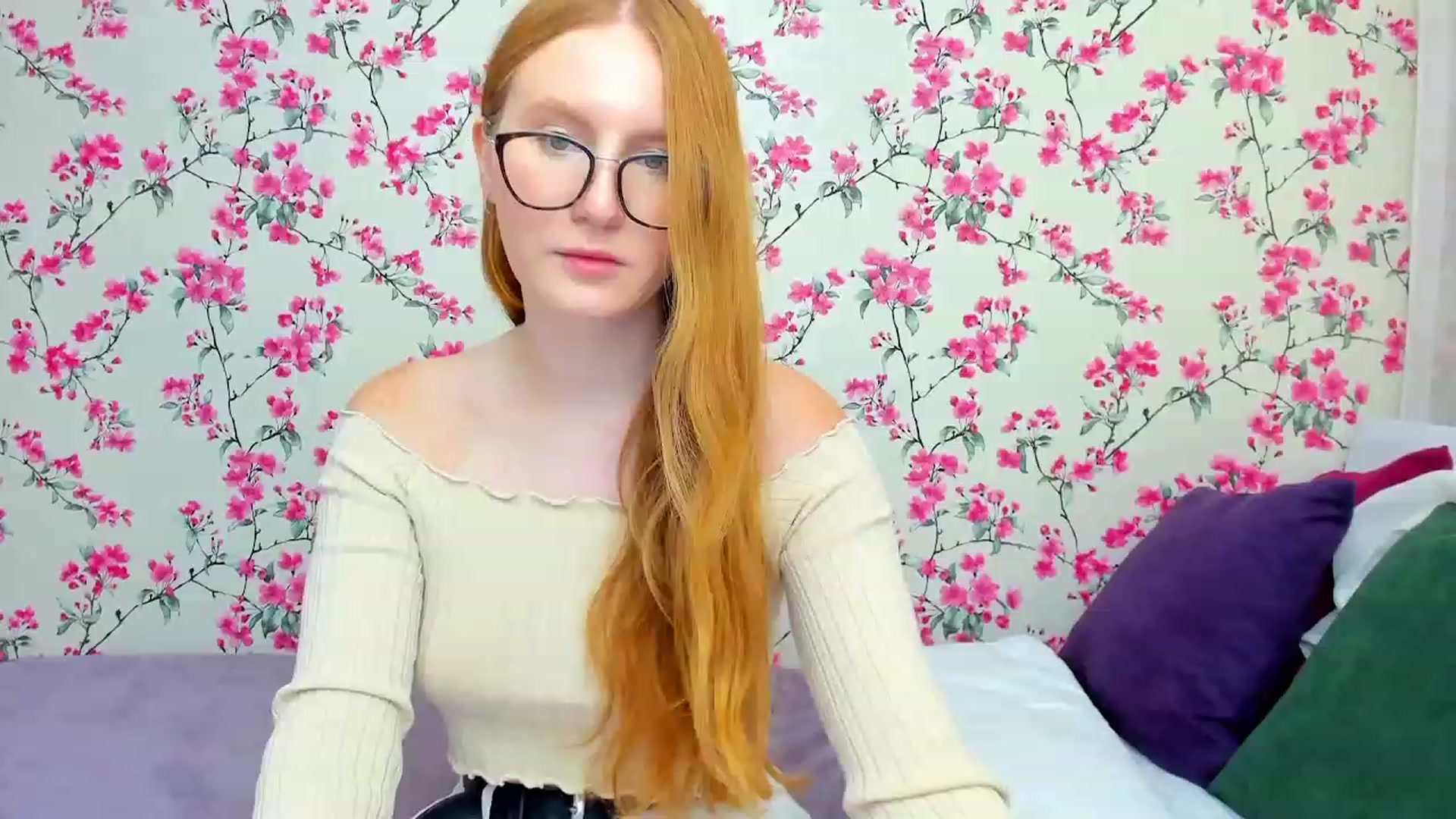 Gallery image thumbnail from MiyaFoxy's myfreecams stream on, 08/08/2023, 18:59 image 9 of 20