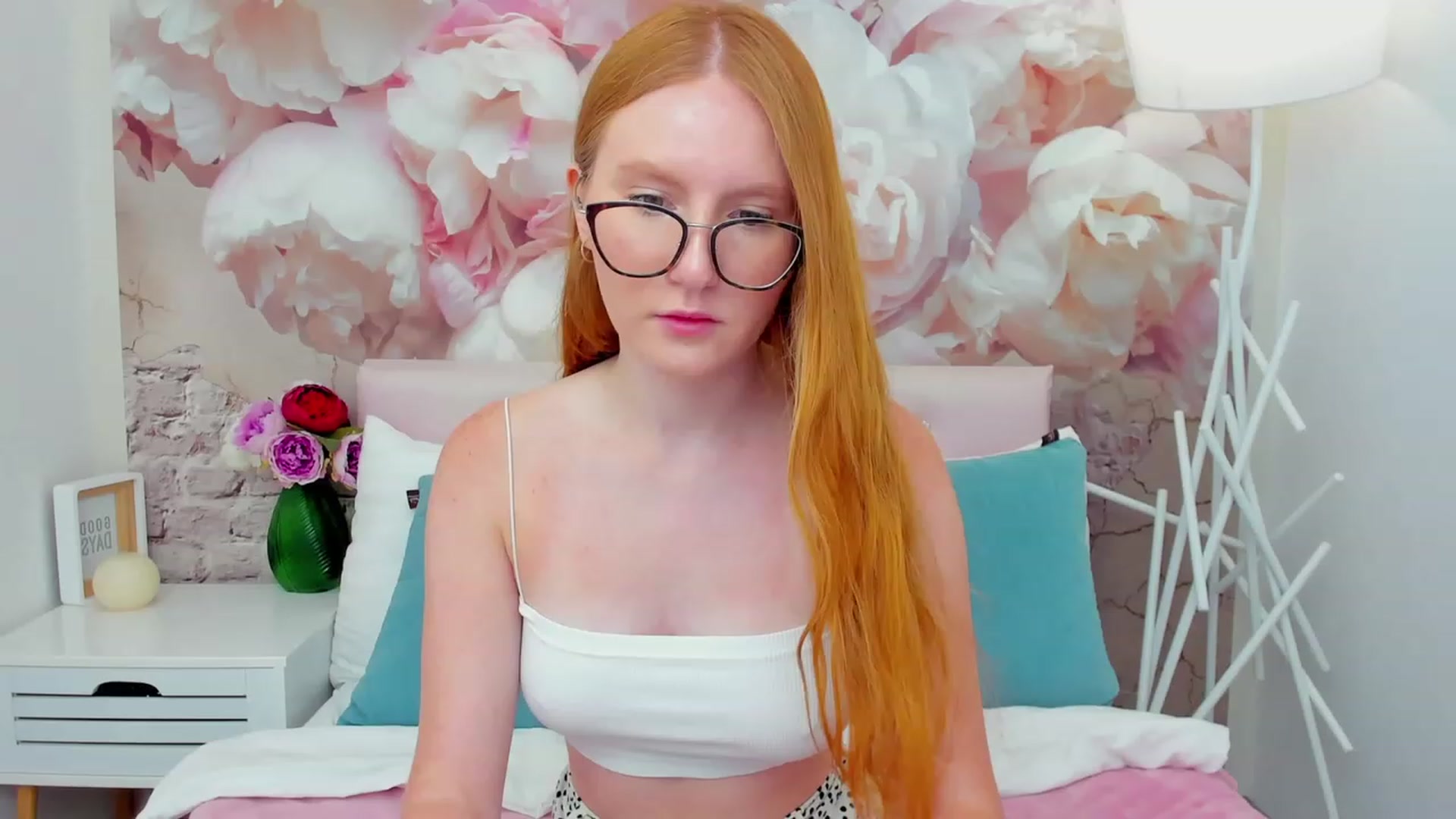 Gallery image thumbnail from MiyaFoxy's myfreecams stream on, 08/09/2023, 15:41 image 18 of 20
