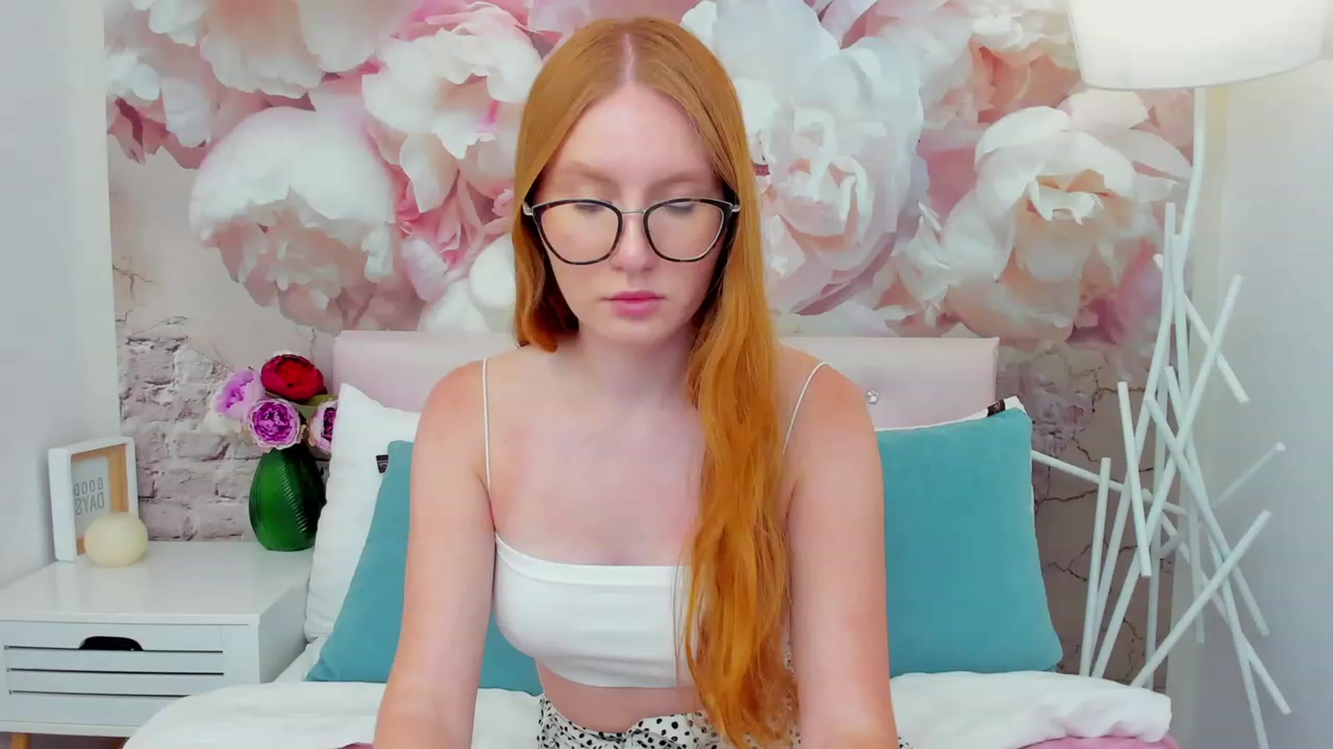 Gallery image thumbnail from MiyaFoxy's myfreecams stream on, 08/09/2023, 16:43 image 1 of 20