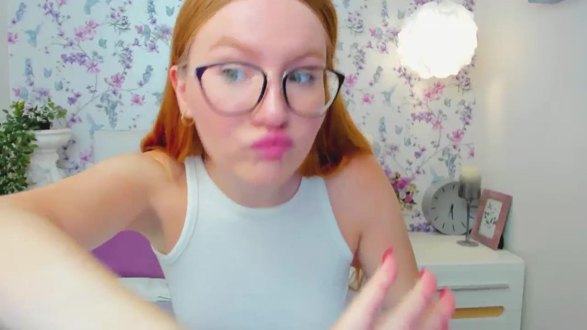 Gallery image thumbnail from MiyaFoxy's myfreecams stream on, 08/12/2023, 13:07 image 3 of 20