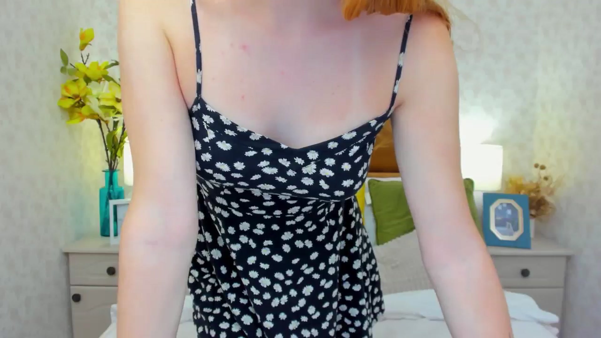 Gallery image thumbnail from MiyaFoxy's myfreecams stream on, 08/18/2023, 15:38 image 16 of 20