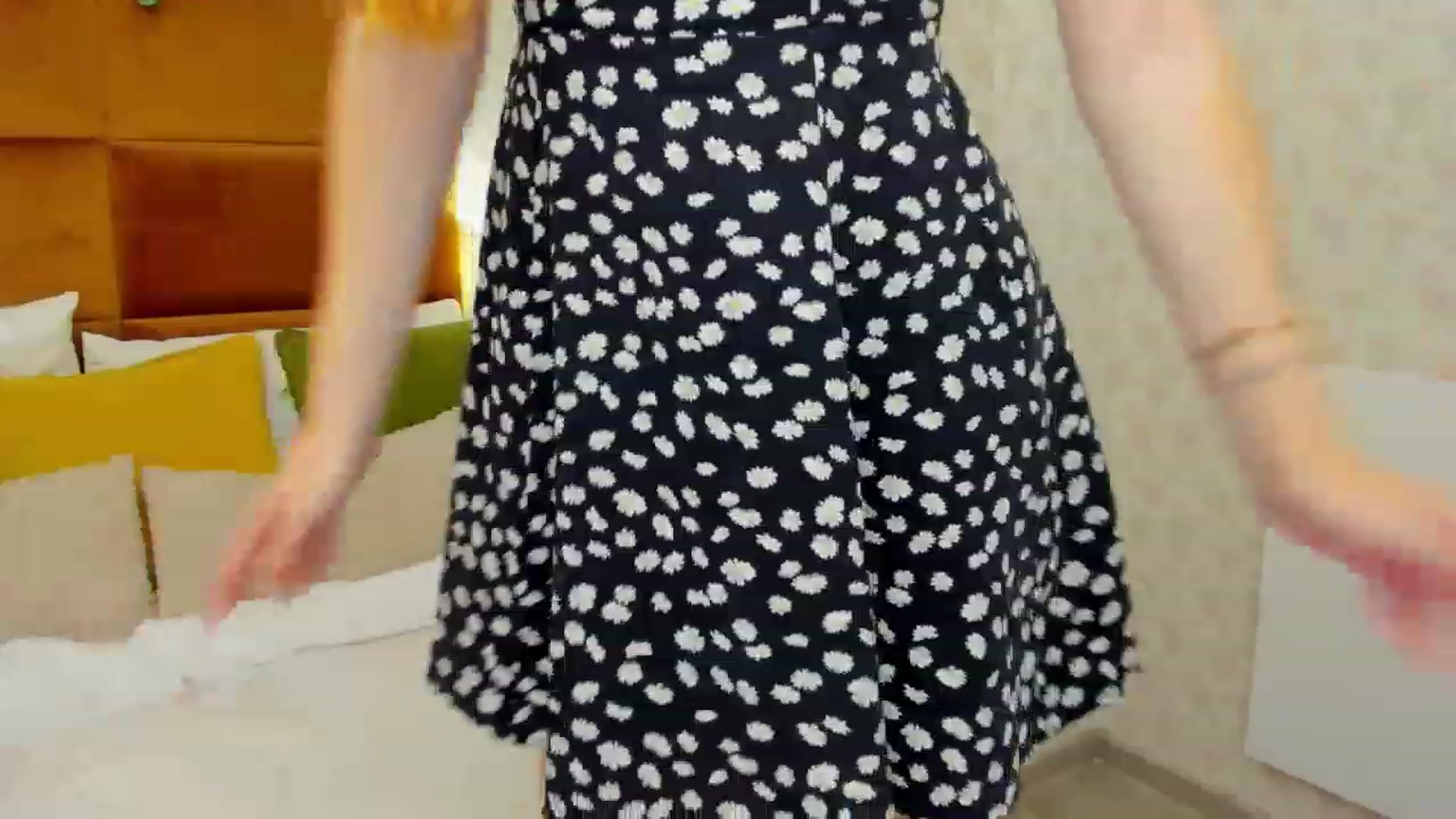 Gallery image thumbnail from MiyaFoxy's myfreecams stream on, 08/18/2023, 17:46 image 11 of 20