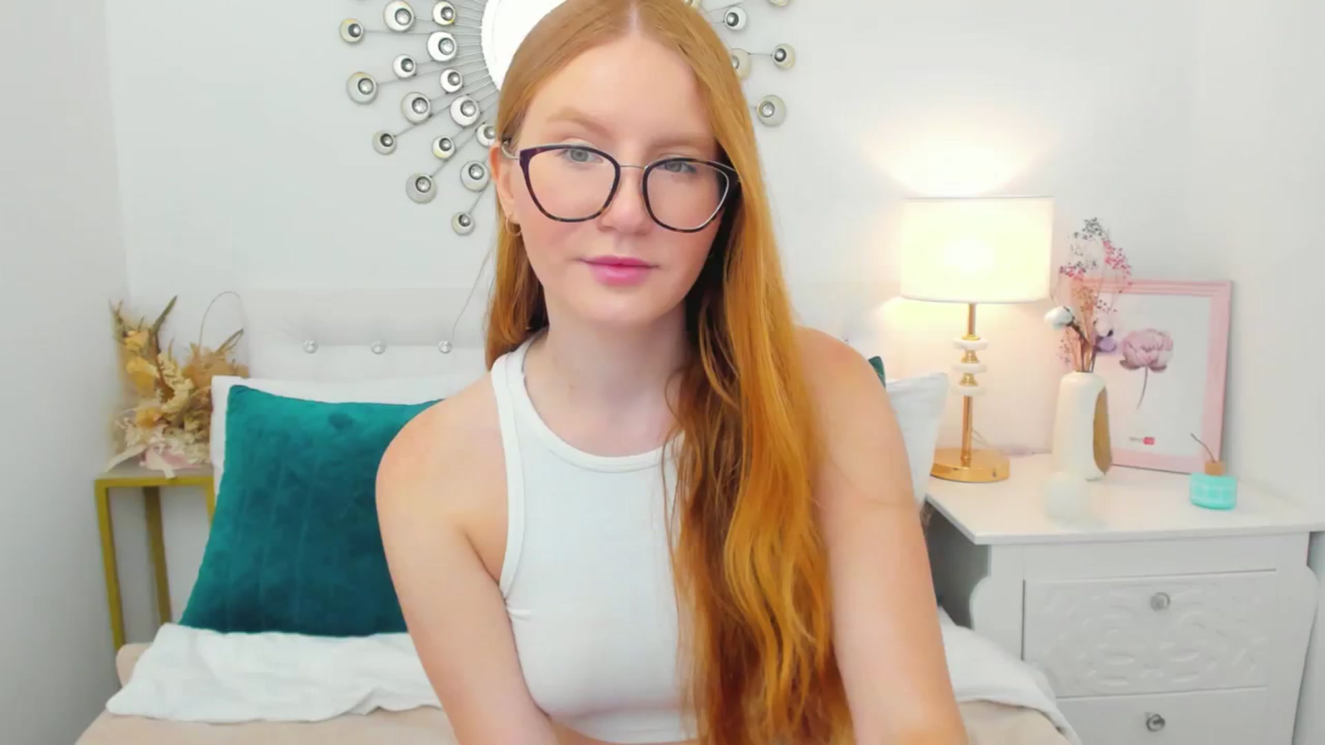 Gallery image thumbnail from MiyaFoxy's myfreecams stream on, 08/21/2023, 14:26 image 1 of 20