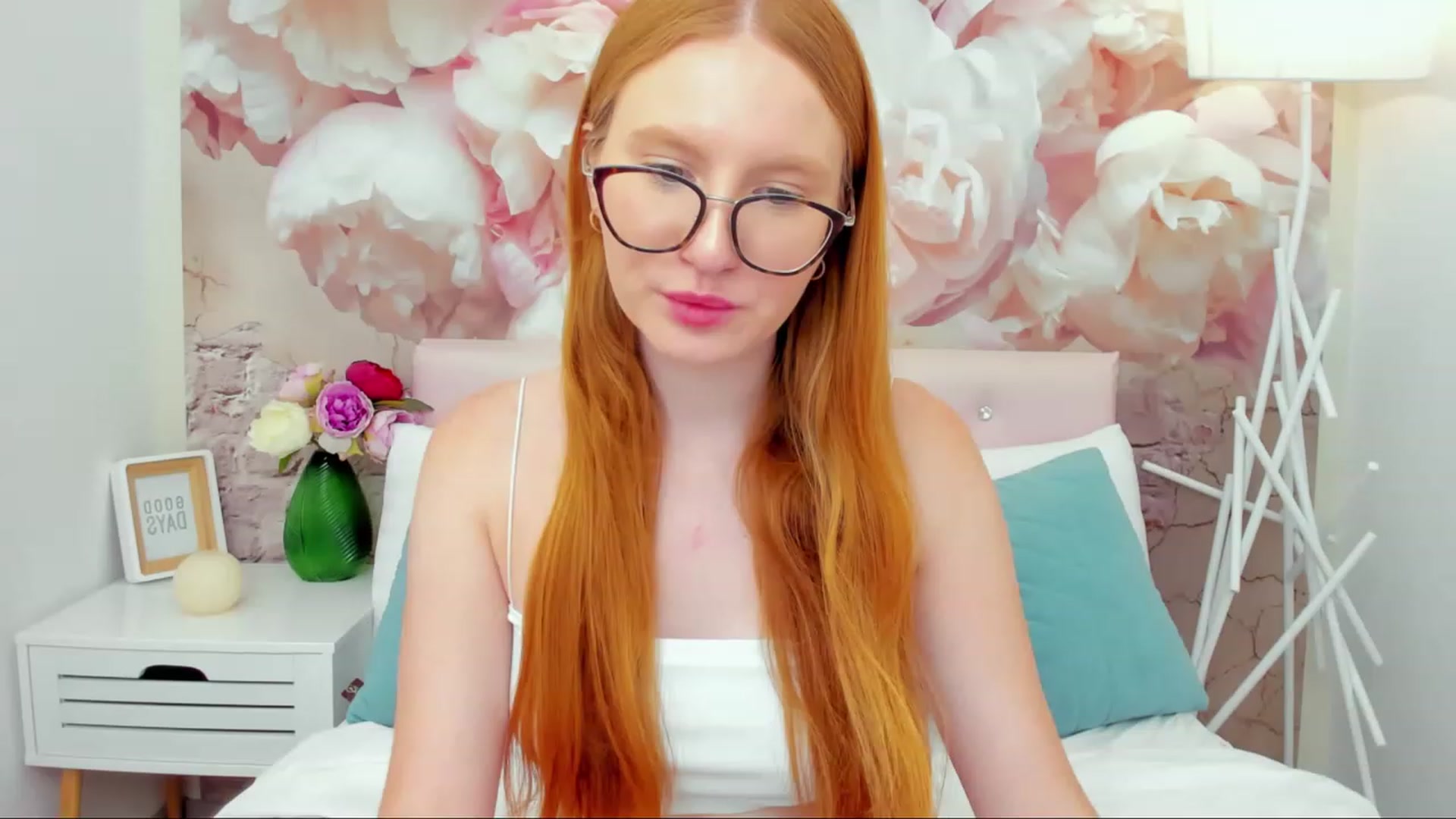 Gallery image thumbnail from MiyaFoxy's myfreecams stream on, 08/22/2023, 16:14 image 2 of 20
