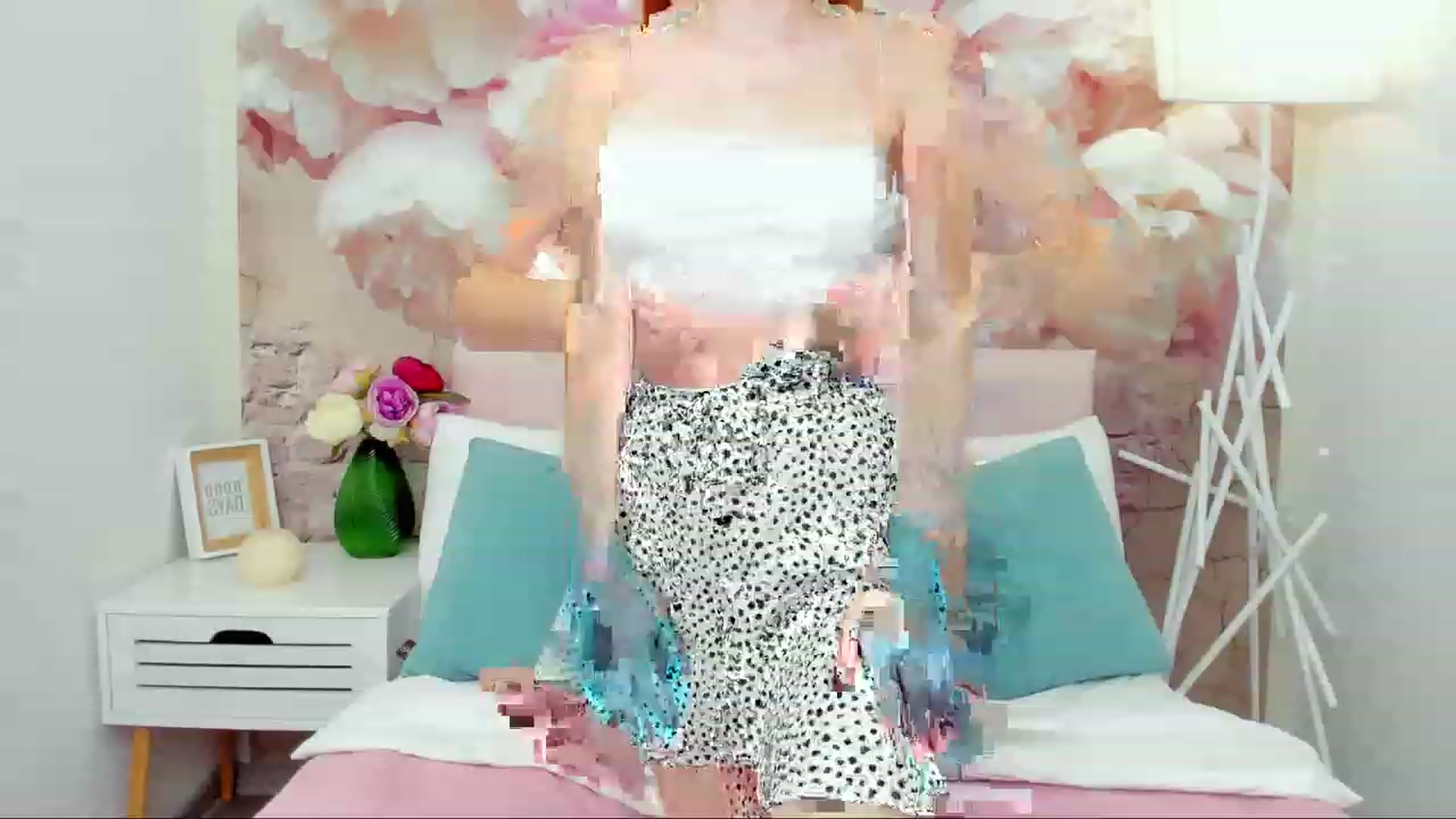 Gallery image thumbnail from MiyaFoxy's myfreecams stream on, 08/22/2023, 16:14 image 19 of 20