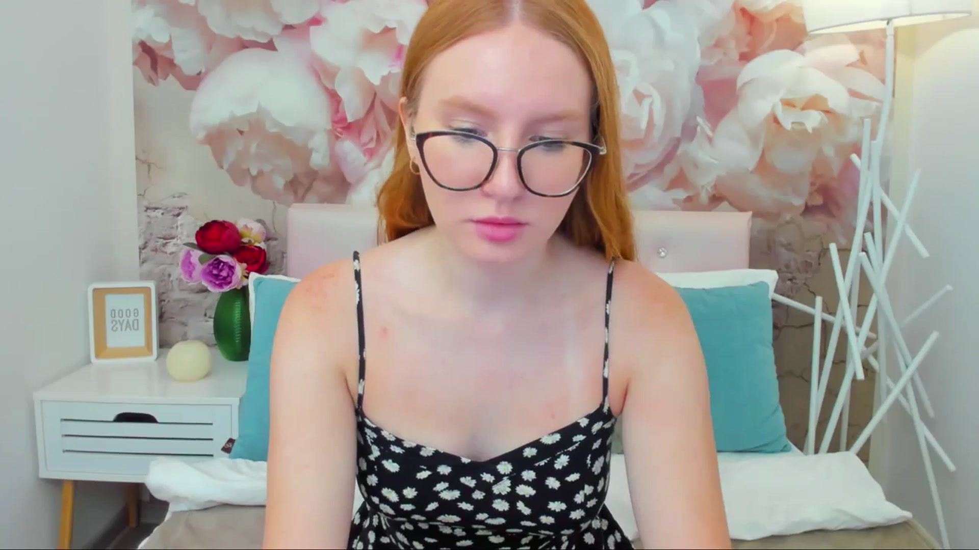 Gallery image thumbnail from MiyaFoxy's myfreecams stream on, 09/01/2023, 16:13 image 3 of 20