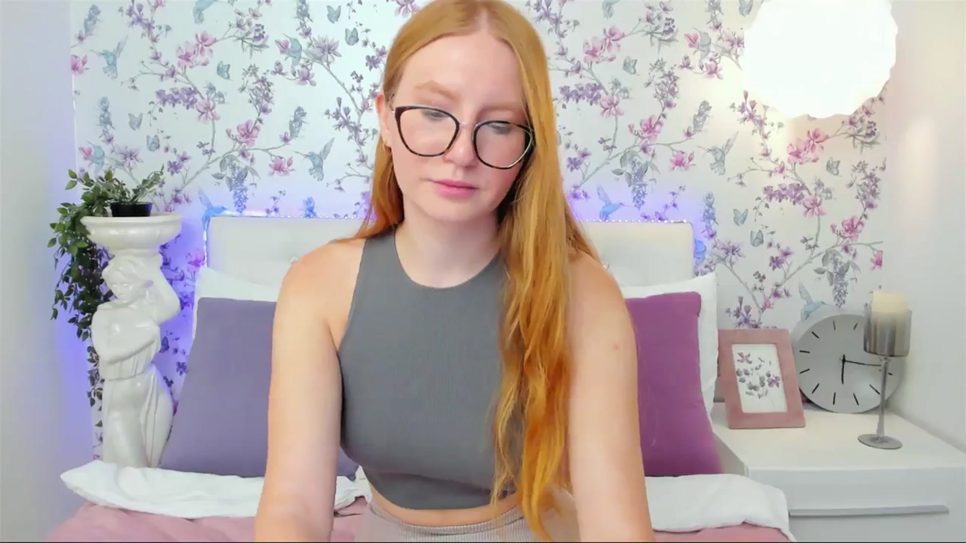 Gallery image thumbnail from MiyaFoxy's myfreecams stream on, 10/08/2023, 15:20 image 2 of 20