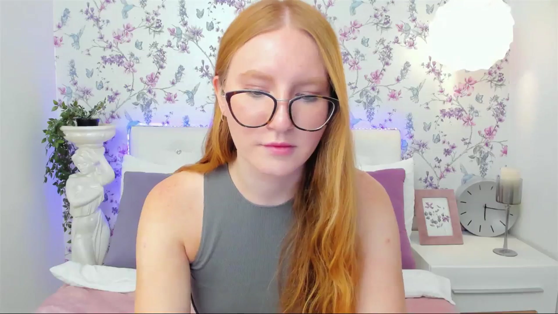 Gallery image thumbnail from MiyaFoxy's myfreecams stream on, 10/08/2023, 15:20 image 14 of 20