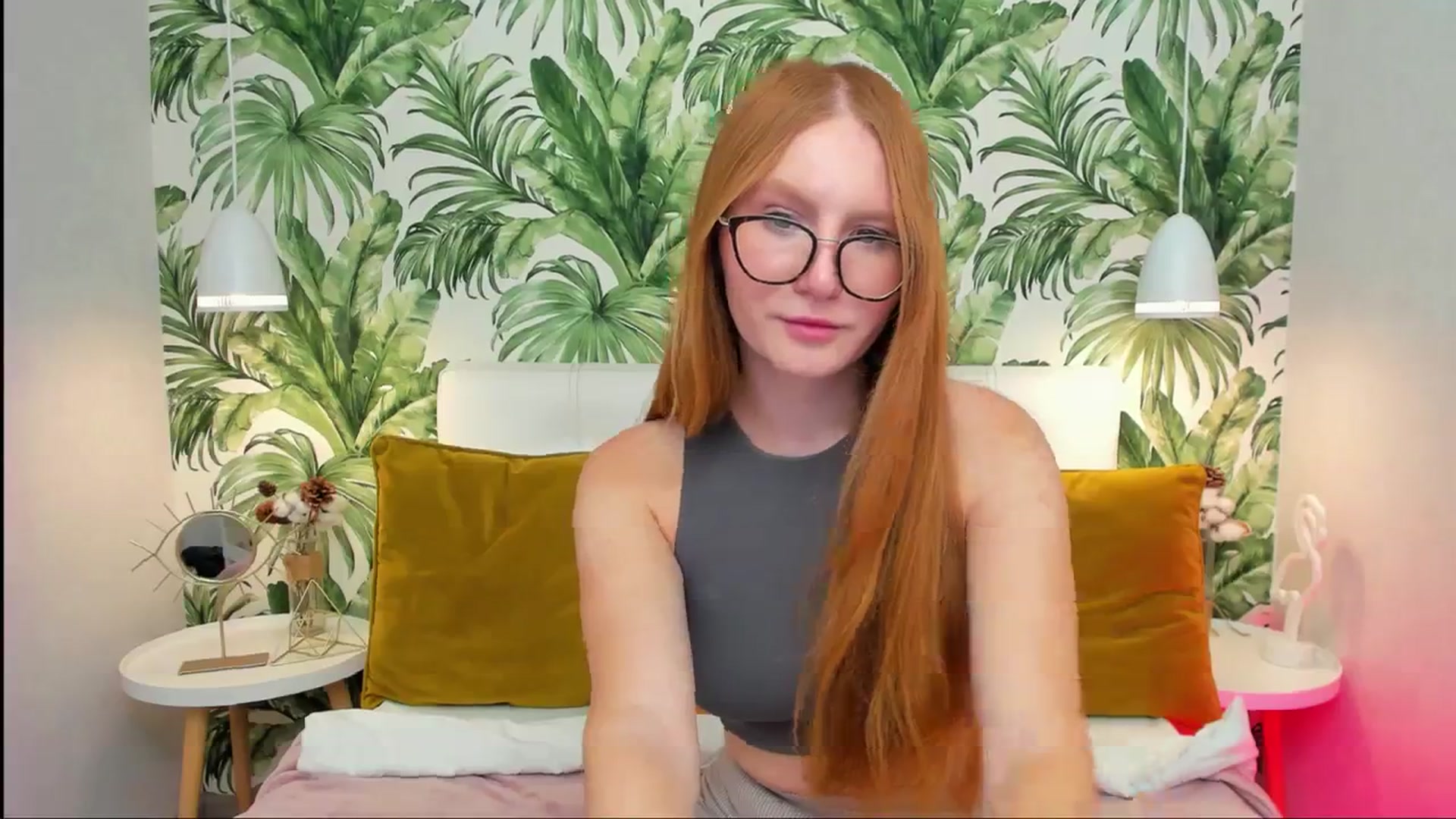 Gallery image thumbnail from MiyaFoxy's myfreecams stream on, 10/16/2023, 17:32 image 4 of 20