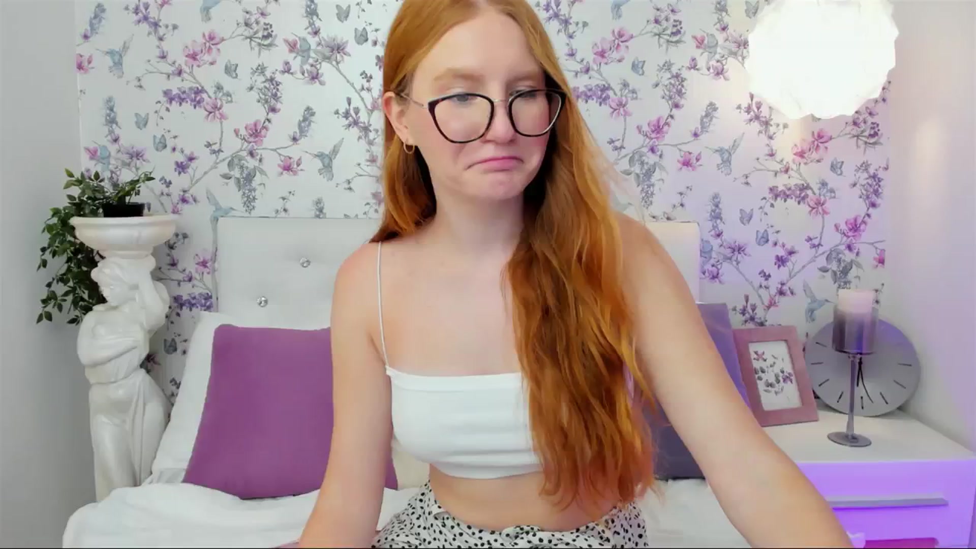 Gallery image thumbnail from MiyaFoxy's myfreecams stream on, 10/21/2023, 15:32 image 13 of 20