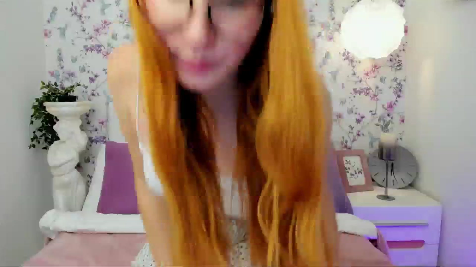 Gallery image thumbnail from MiyaFoxy's myfreecams stream on, 10/21/2023, 18:51 image 11 of 20