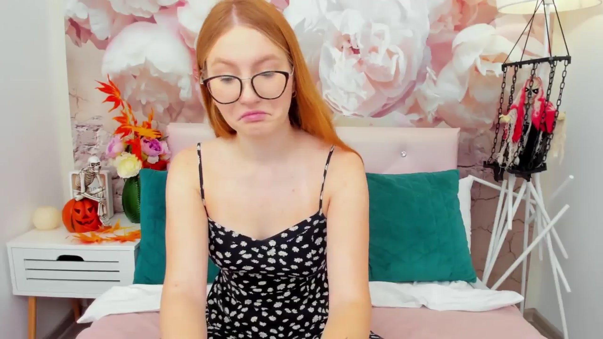 Gallery image thumbnail from MiyaFoxy's myfreecams stream on, 11/05/2023, 08:33 image 10 of 20