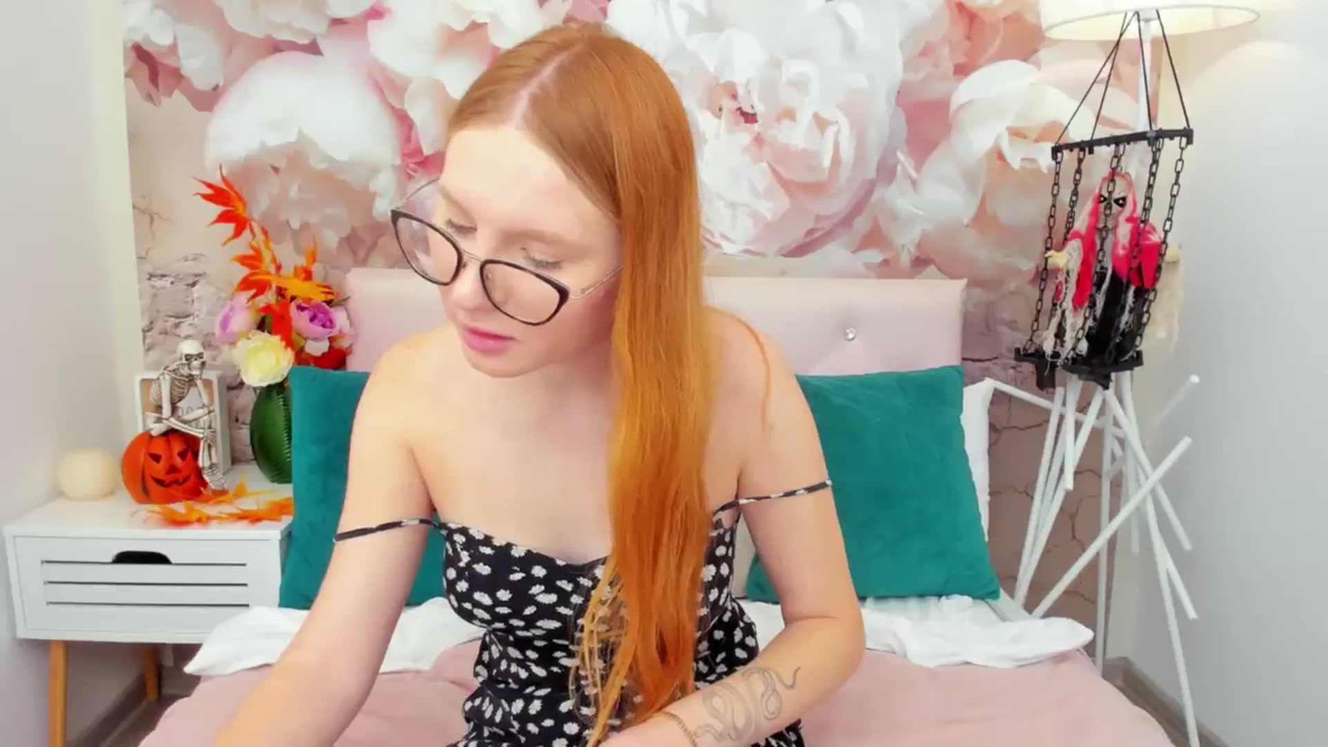 Gallery image thumbnail from MiyaFoxy's myfreecams stream on, 11/05/2023, 08:57 image 20 of 20