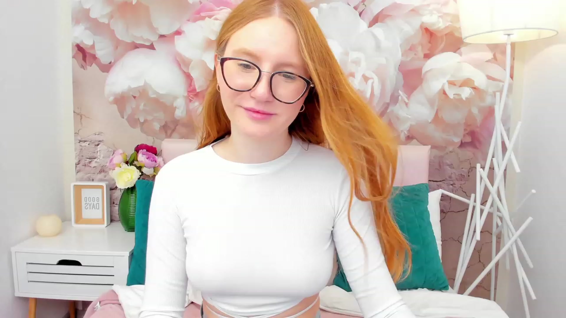 Gallery image thumbnail from MiyaFoxy's myfreecams stream on, 11/05/2023, 13:00 image 20 of 20