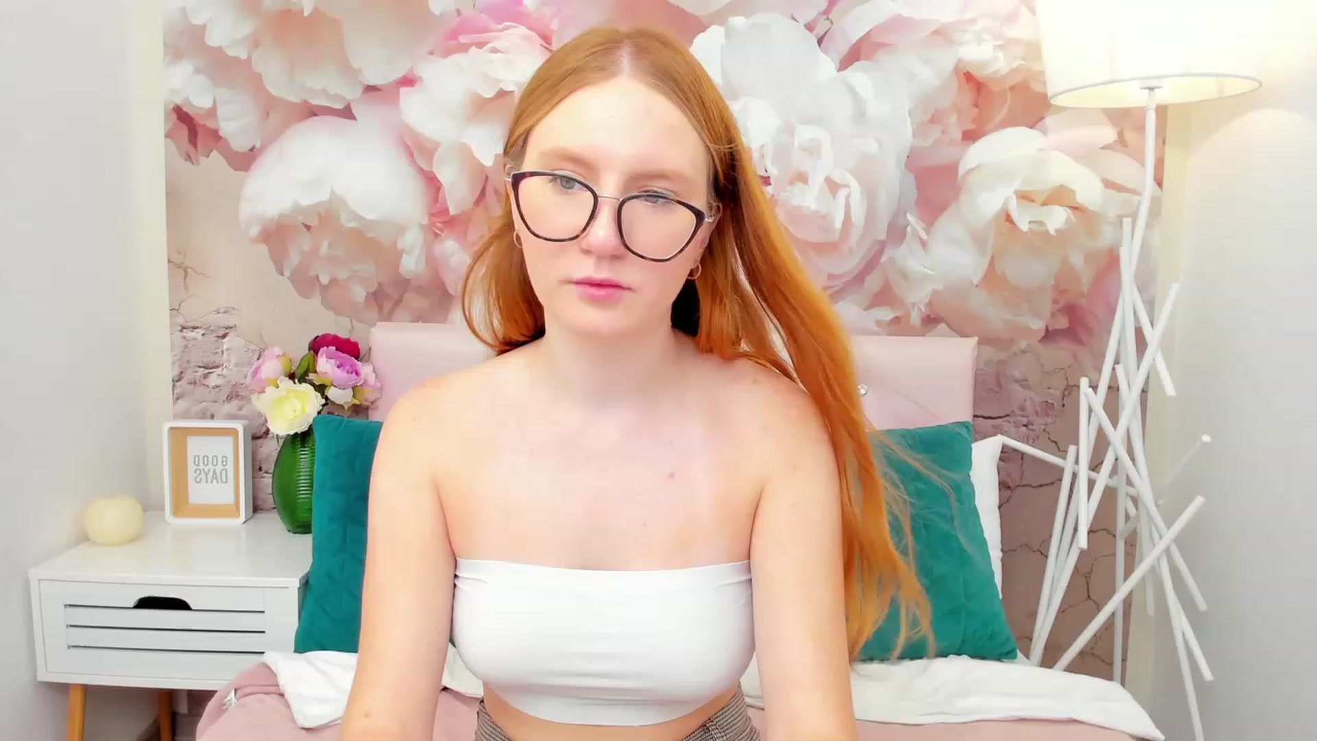 Gallery image thumbnail from MiyaFoxy's myfreecams stream on, 11/05/2023, 13:00 image 18 of 20