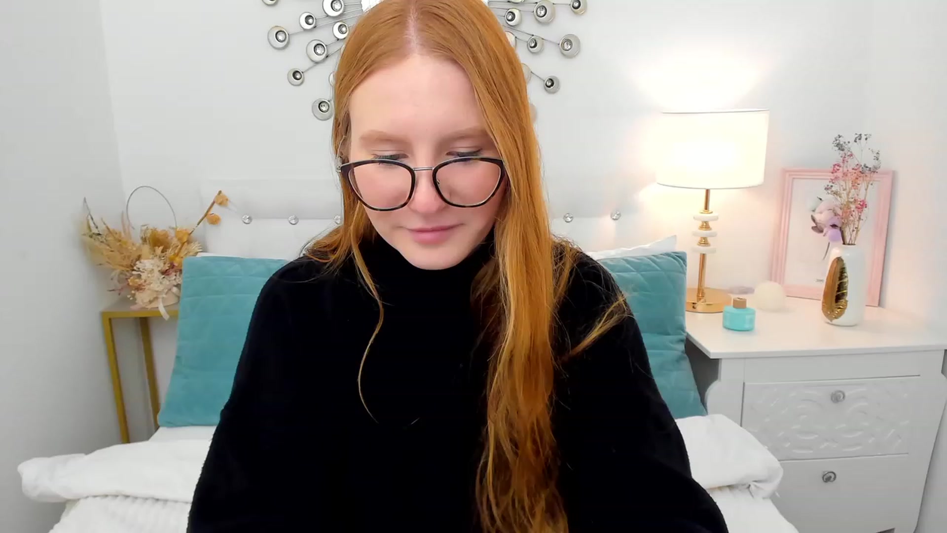 Gallery image thumbnail from MiyaFoxy's myfreecams stream on, 11/12/2023, 20:00 image 20 of 20