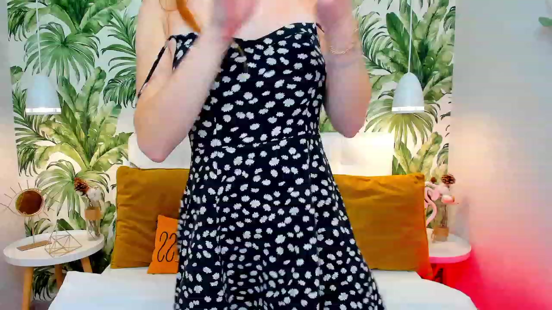 Gallery image thumbnail from MiyaFoxy's myfreecams stream on, 11/19/2023, 16:08 image 12 of 20