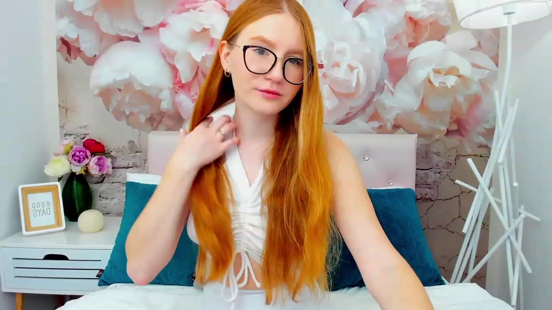 Gallery image thumbnail from MiyaFoxy's myfreecams stream on, 11/20/2023, 13:55 image 9 of 20