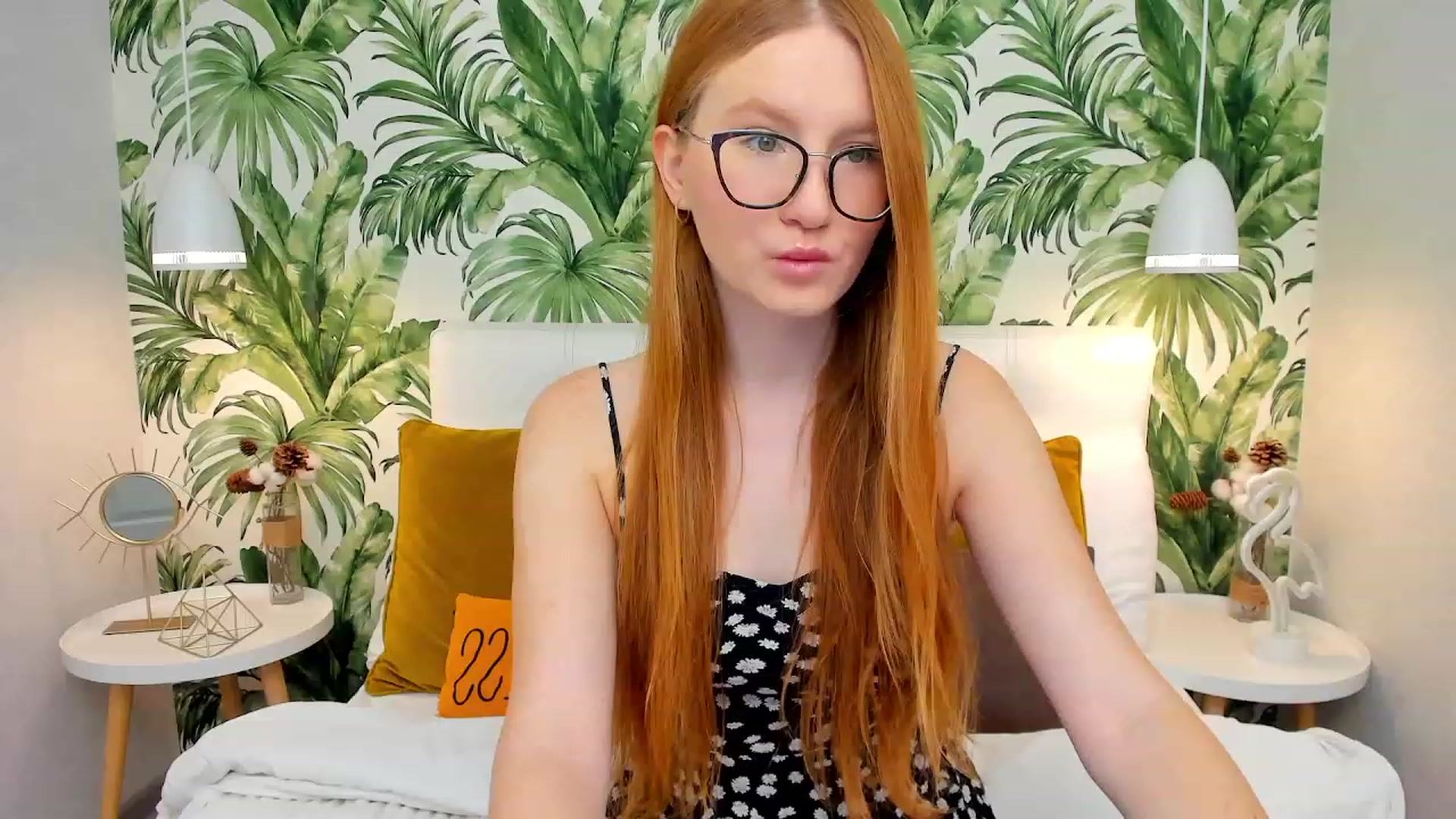 Gallery image thumbnail from MiyaFoxy's myfreecams stream on, 11/27/2023, 14:22 image 6 of 20