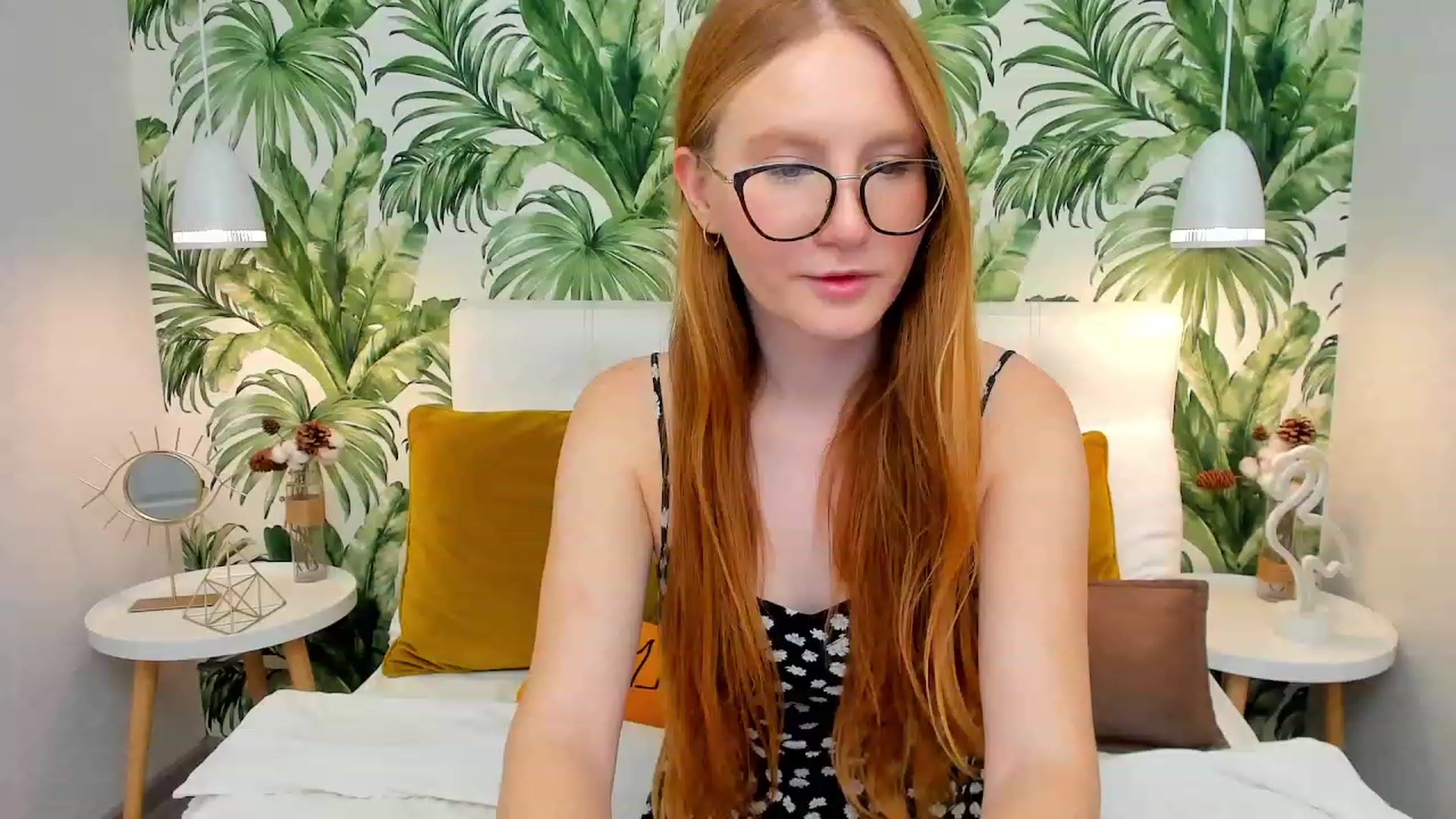 Gallery image thumbnail from MiyaFoxy's myfreecams stream on, 11/27/2023, 19:28 image 19 of 20