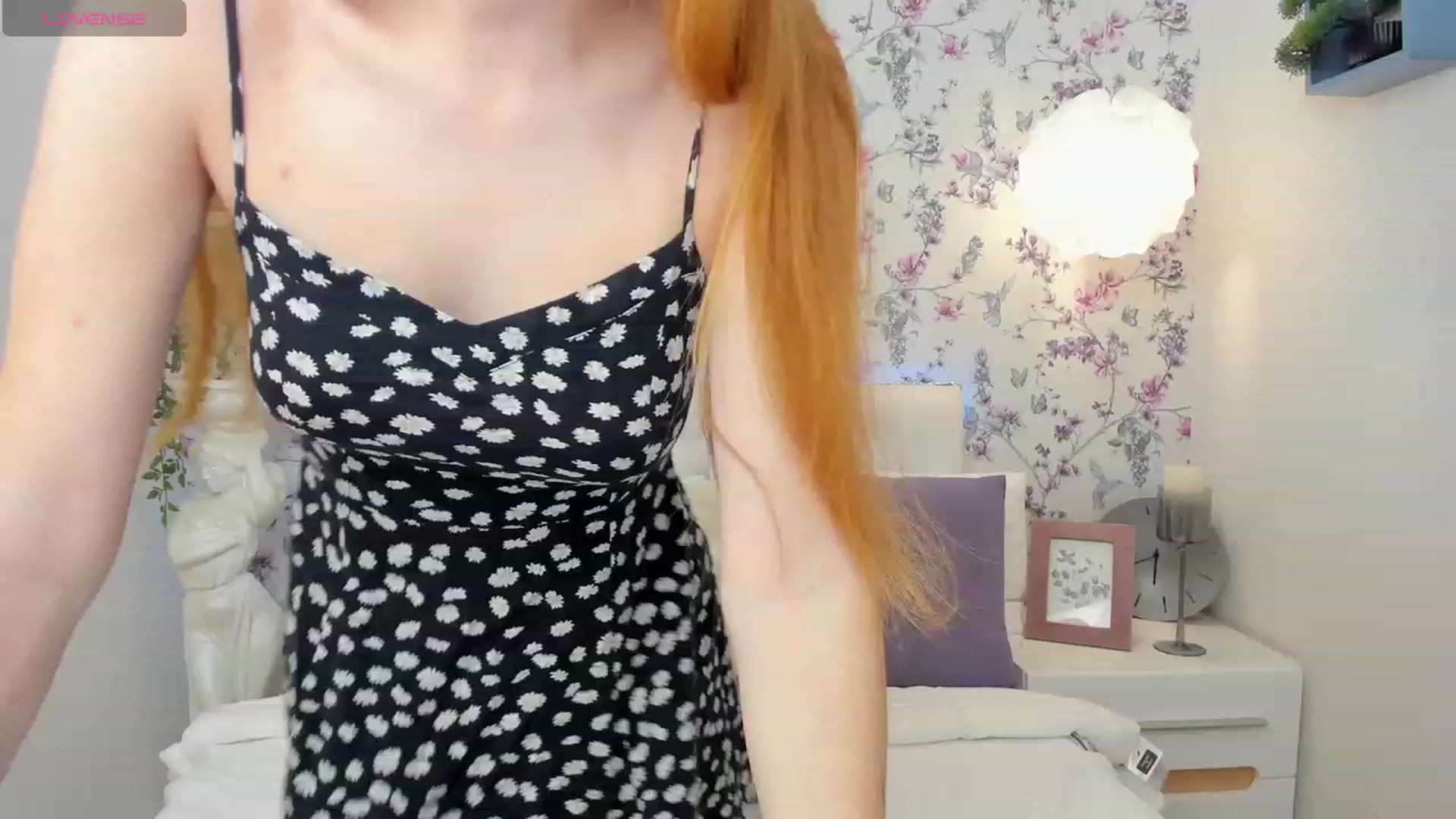 Gallery image thumbnail from MiyaFoxy's myfreecams stream on, 12/10/2023, 15:57 image 2 of 20