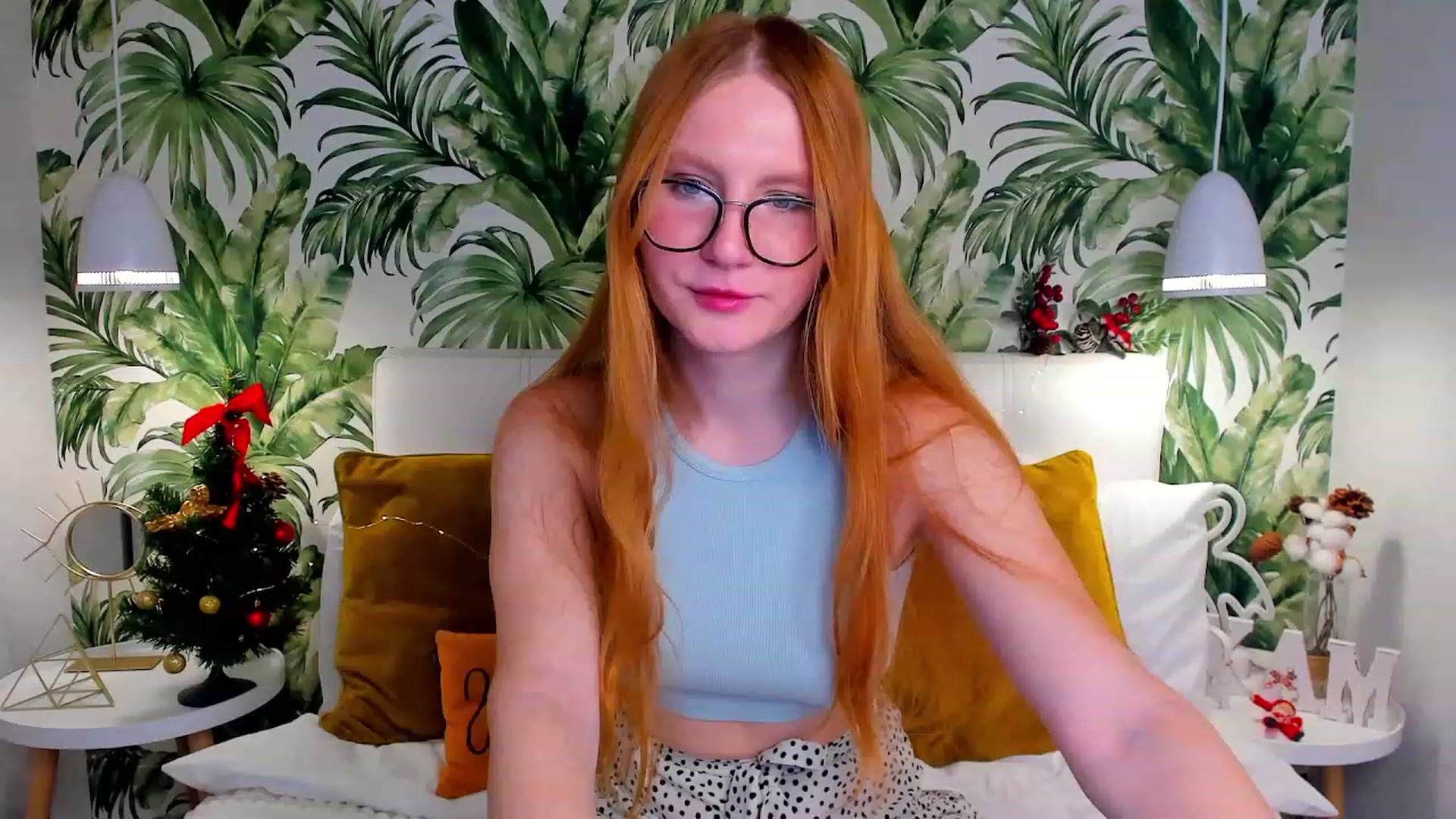 Gallery image thumbnail from MiyaFoxy's myfreecams stream on, 12/16/2023, 14:46 image 5 of 20