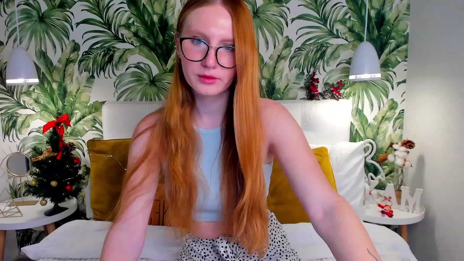 Gallery image thumbnail from MiyaFoxy's myfreecams stream on, 12/16/2023, 19:53 image 4 of 20