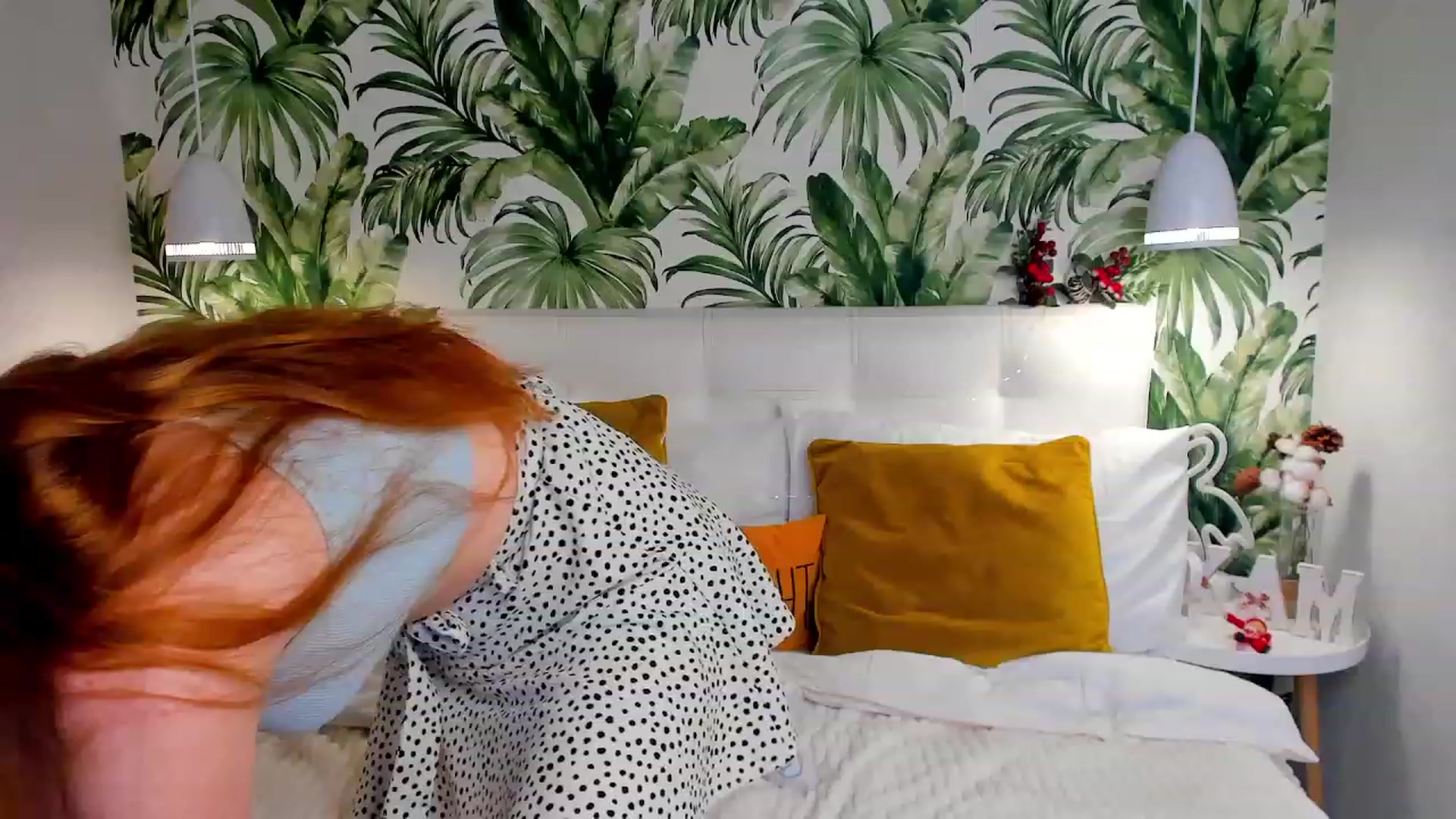 Gallery image thumbnail from MiyaFoxy's myfreecams stream on, 12/16/2023, 19:53 image 20 of 20