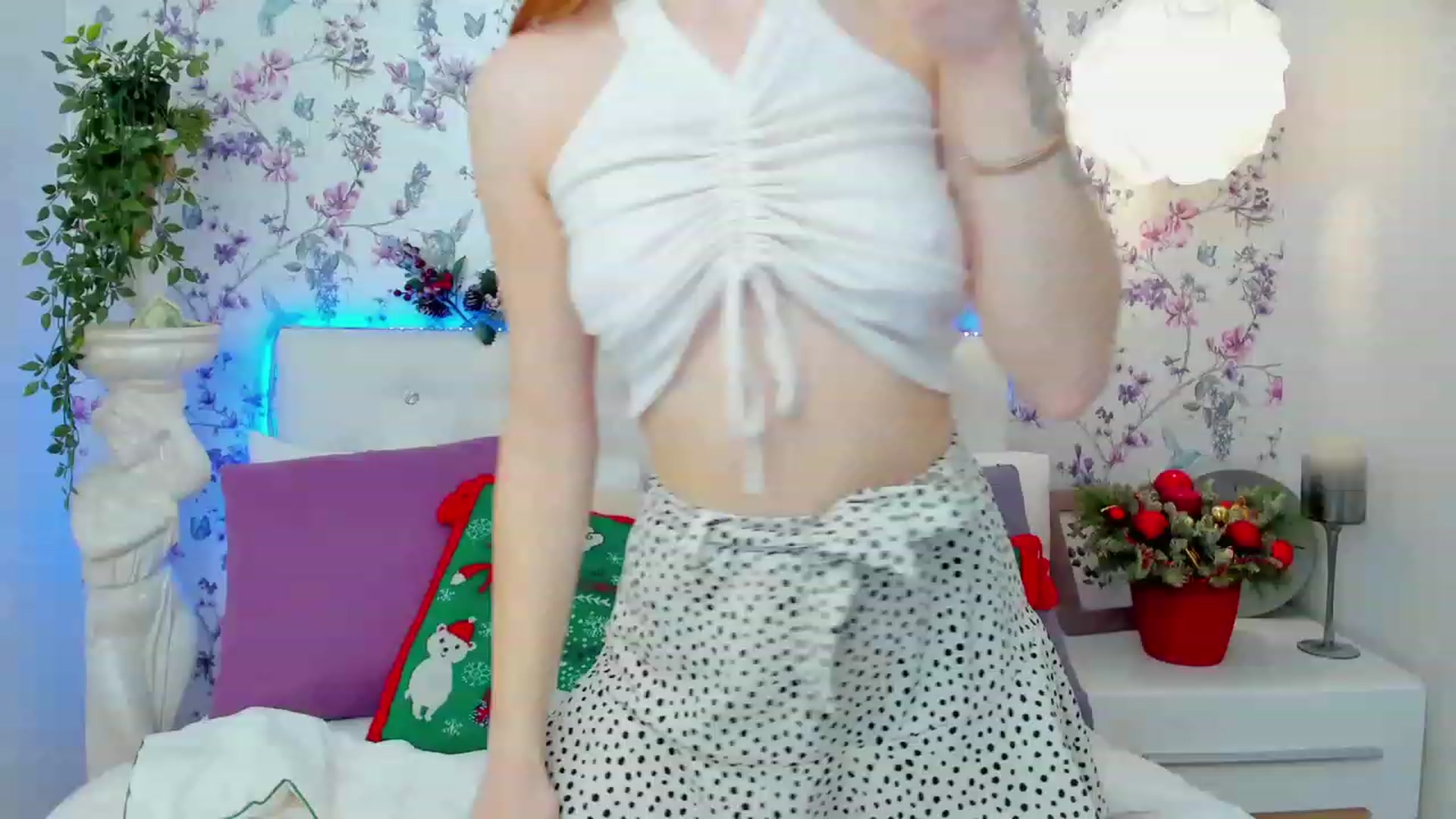 Gallery image thumbnail from MiyaFoxy's myfreecams stream on, 01/02/2024, 10:17 image 16 of 20