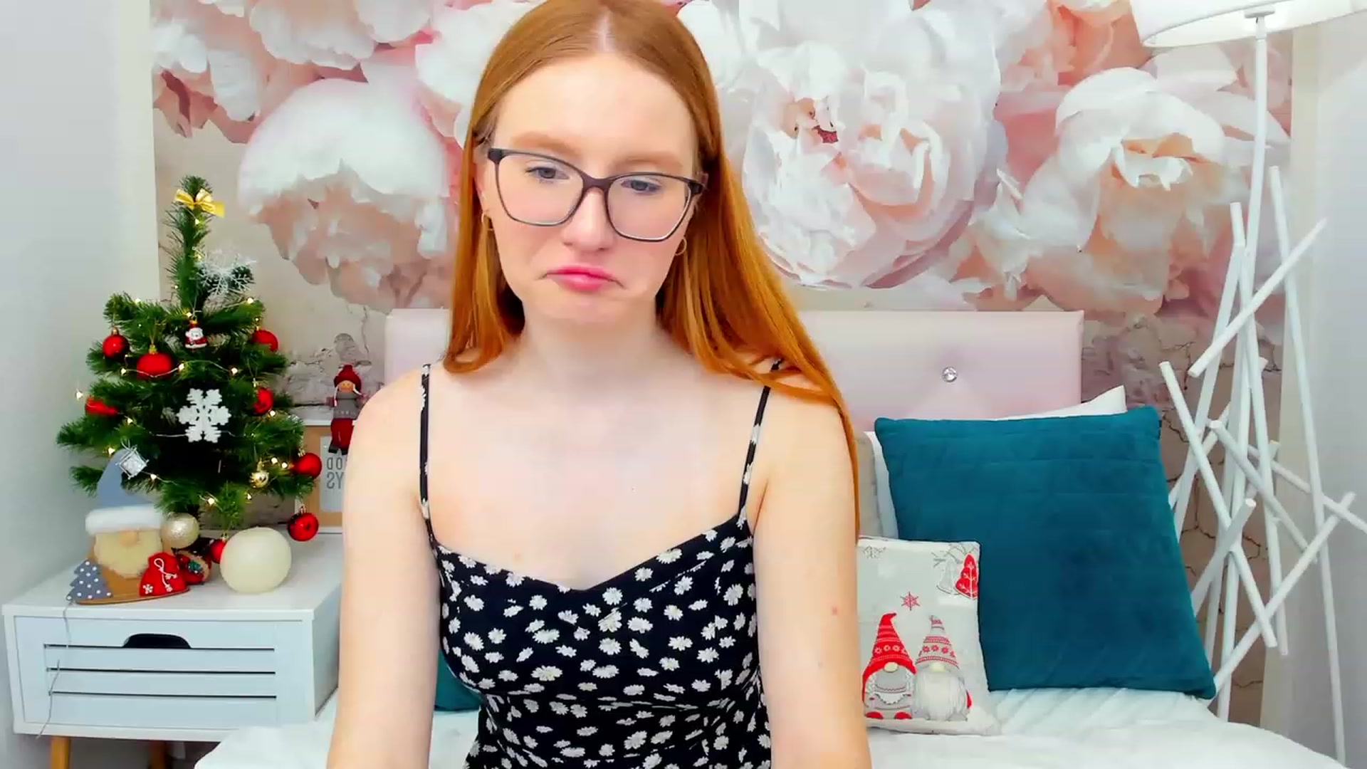 Gallery image thumbnail from MiyaFoxy's myfreecams stream on, 01/05/2024, 09:24 image 3 of 20