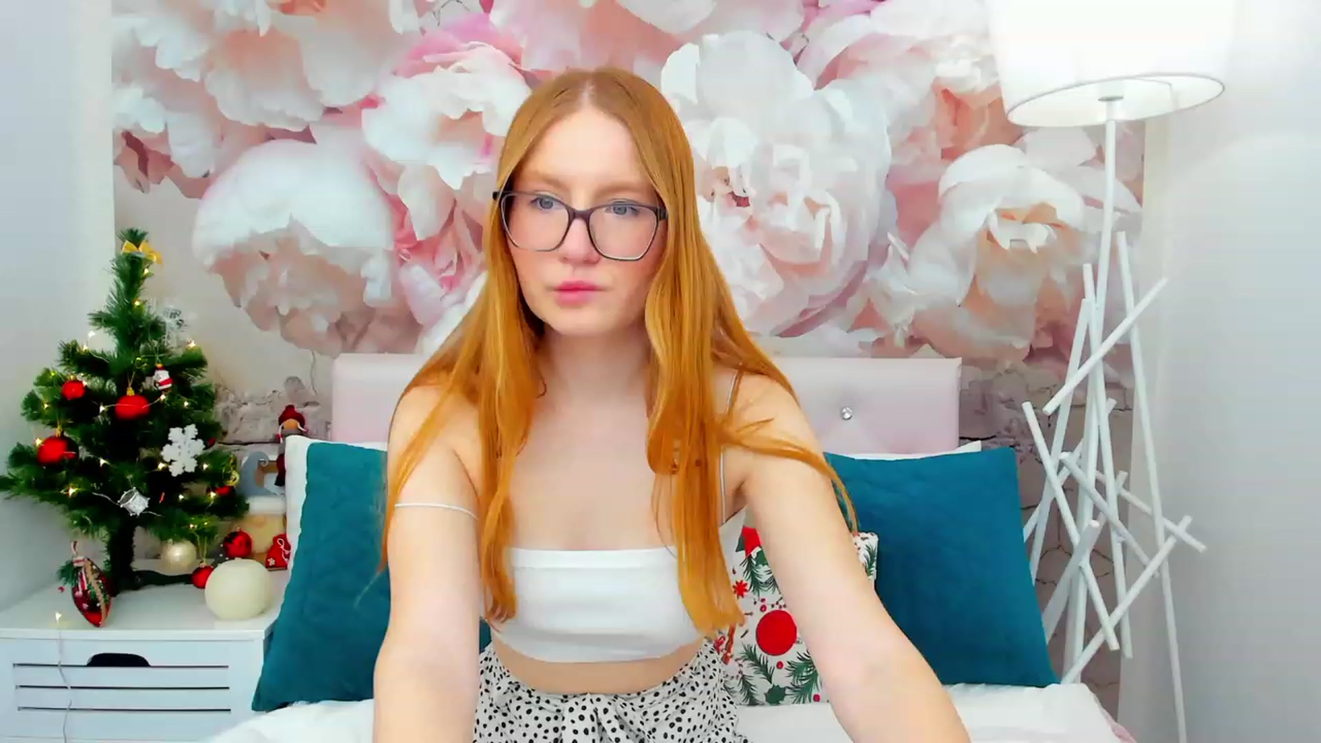 Gallery image thumbnail from MiyaFoxy's myfreecams stream on, 01/15/2024, 17:06 image 4 of 20