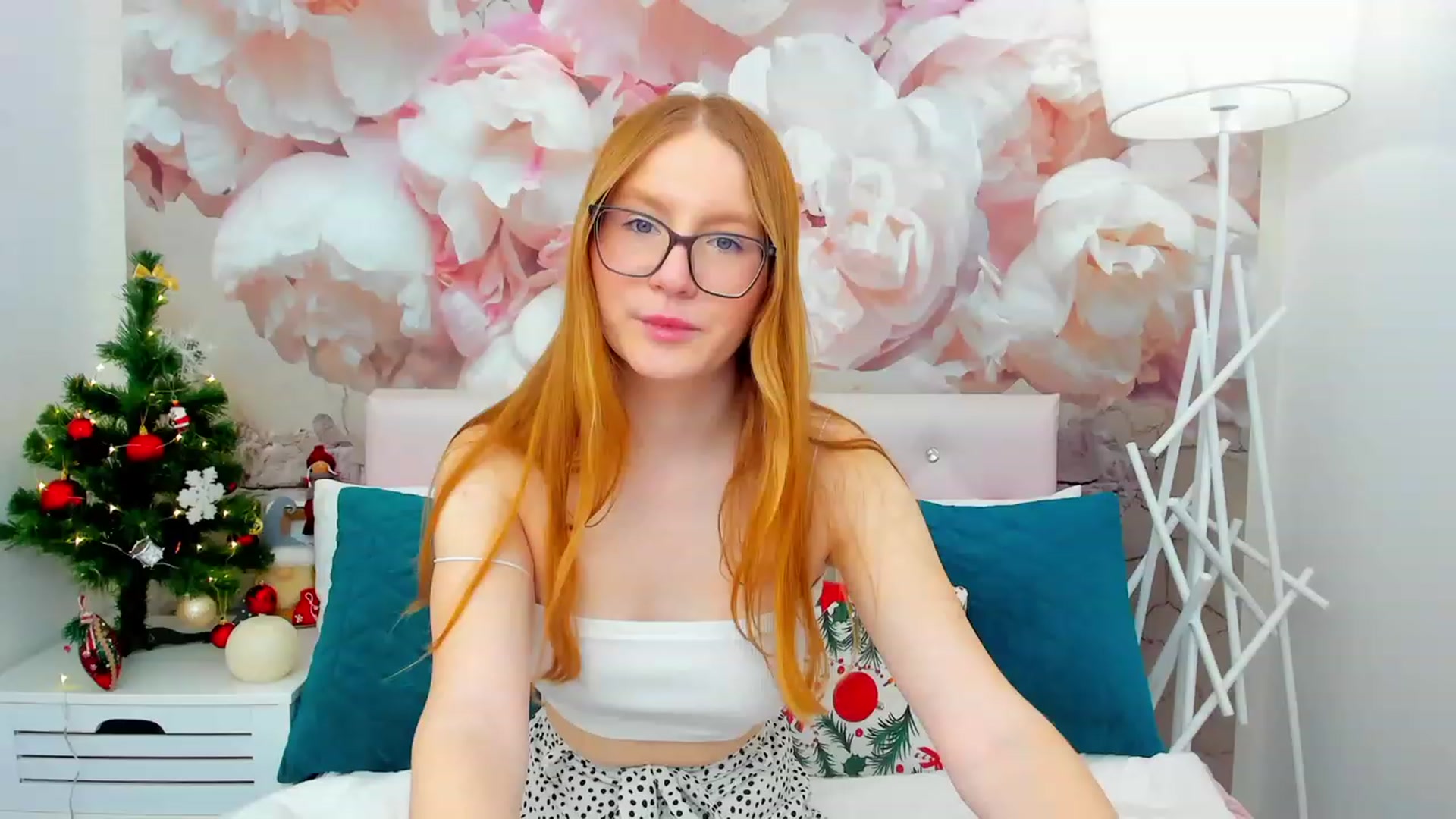 Gallery image thumbnail from MiyaFoxy's myfreecams stream on, 01/15/2024, 17:06 image 8 of 20