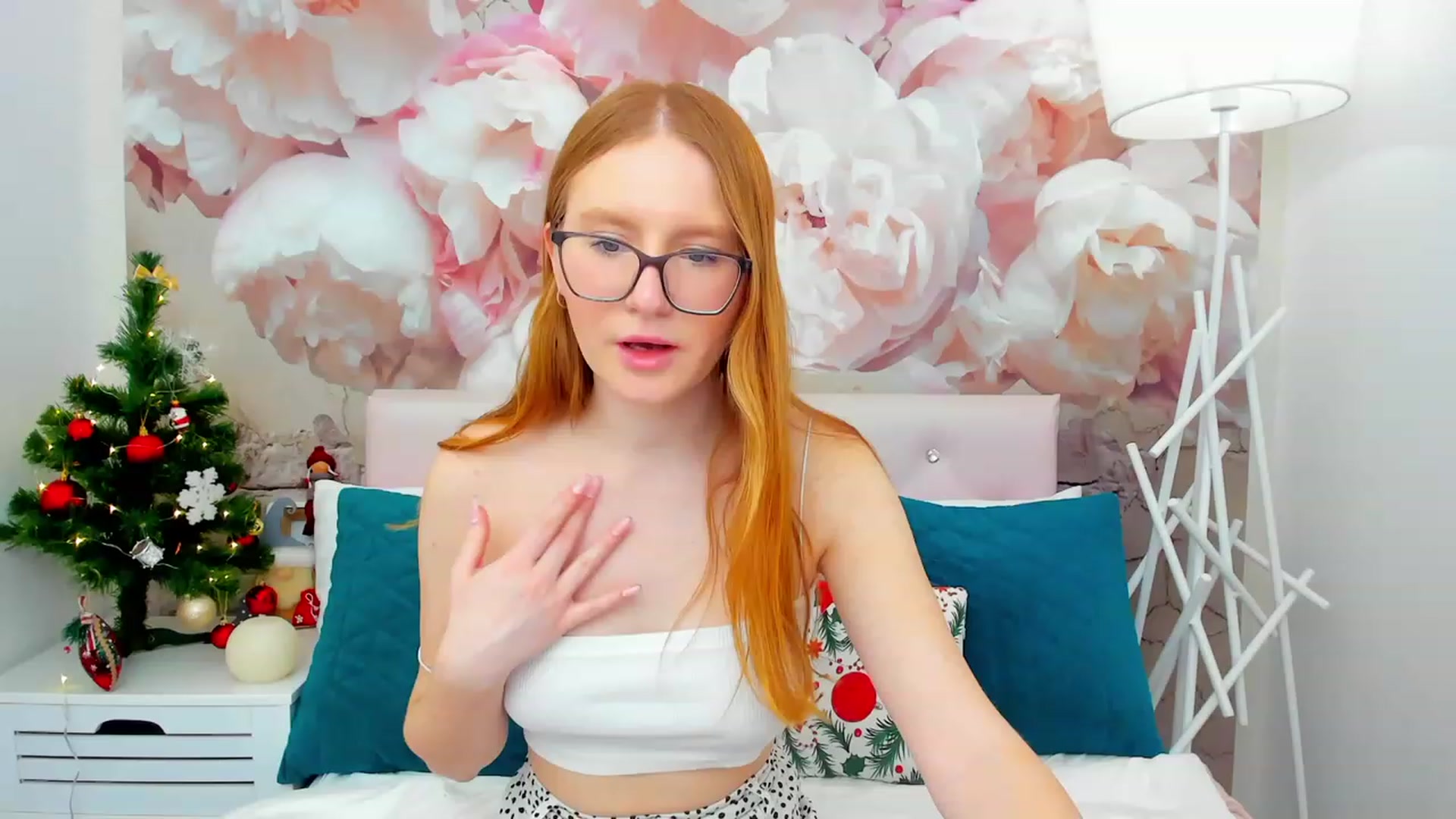 Gallery image thumbnail from MiyaFoxy's myfreecams stream on, 01/15/2024, 17:06 image 15 of 20