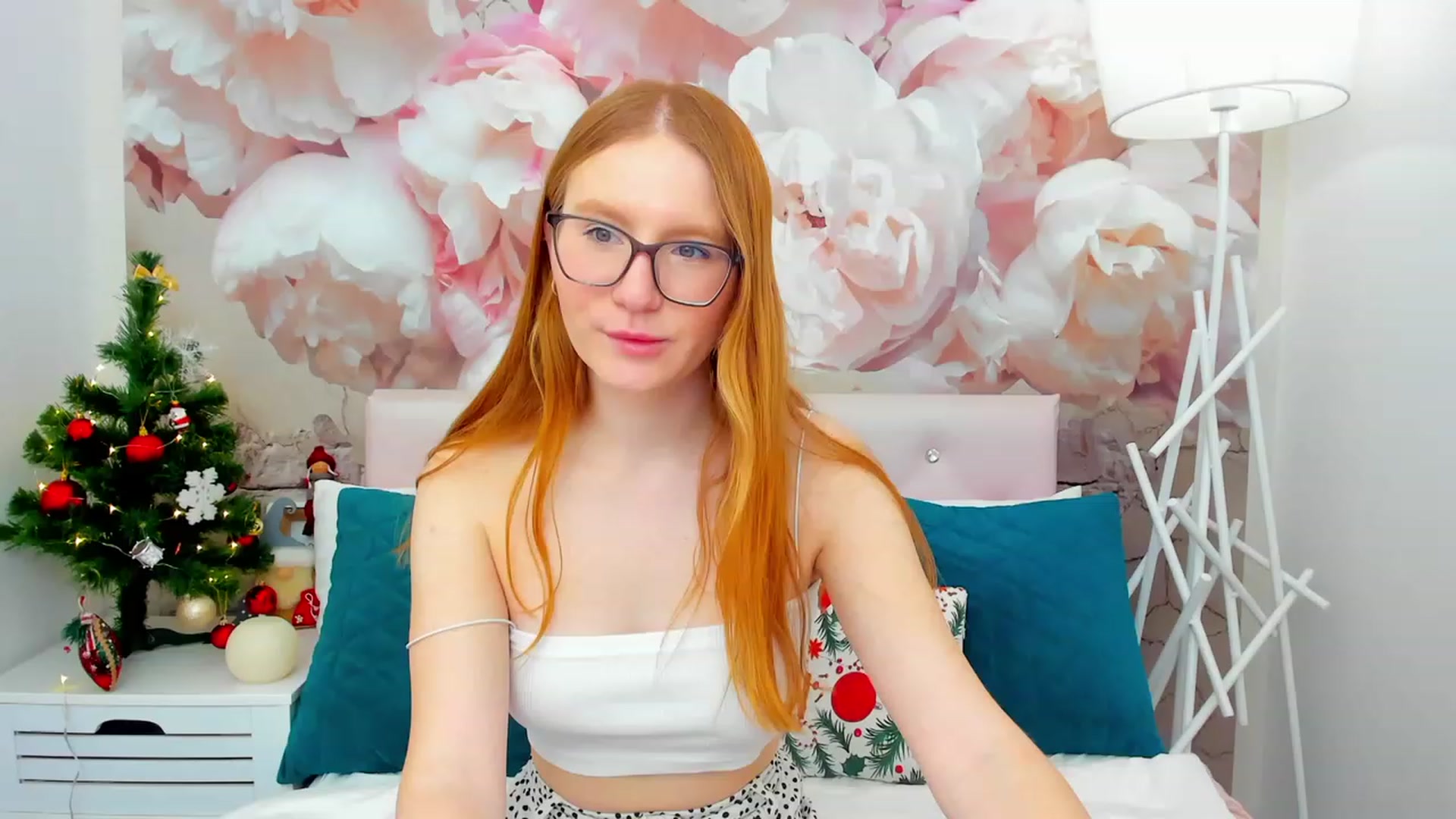 Gallery image thumbnail from MiyaFoxy's myfreecams stream on, 01/15/2024, 17:06 image 17 of 20