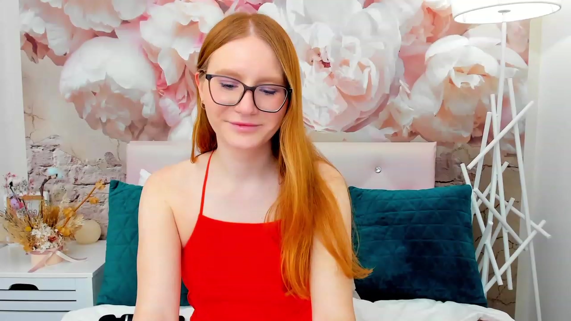 Gallery image thumbnail from MiyaFoxy's myfreecams stream on, 02/13/2024, 19:23 image 15 of 20