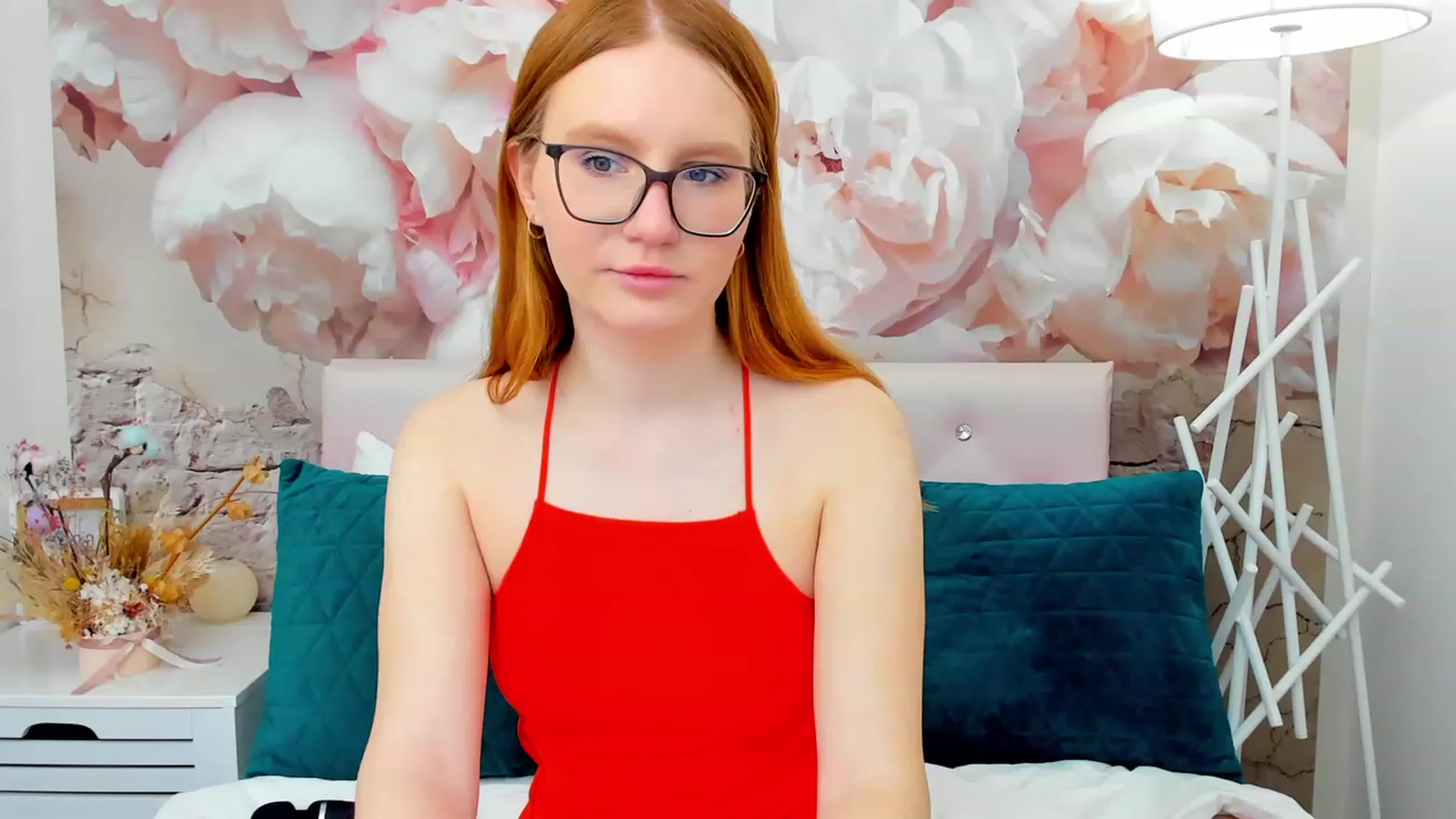 Gallery image thumbnail from MiyaFoxy's myfreecams stream on, 02/13/2024, 19:23 image 7 of 20