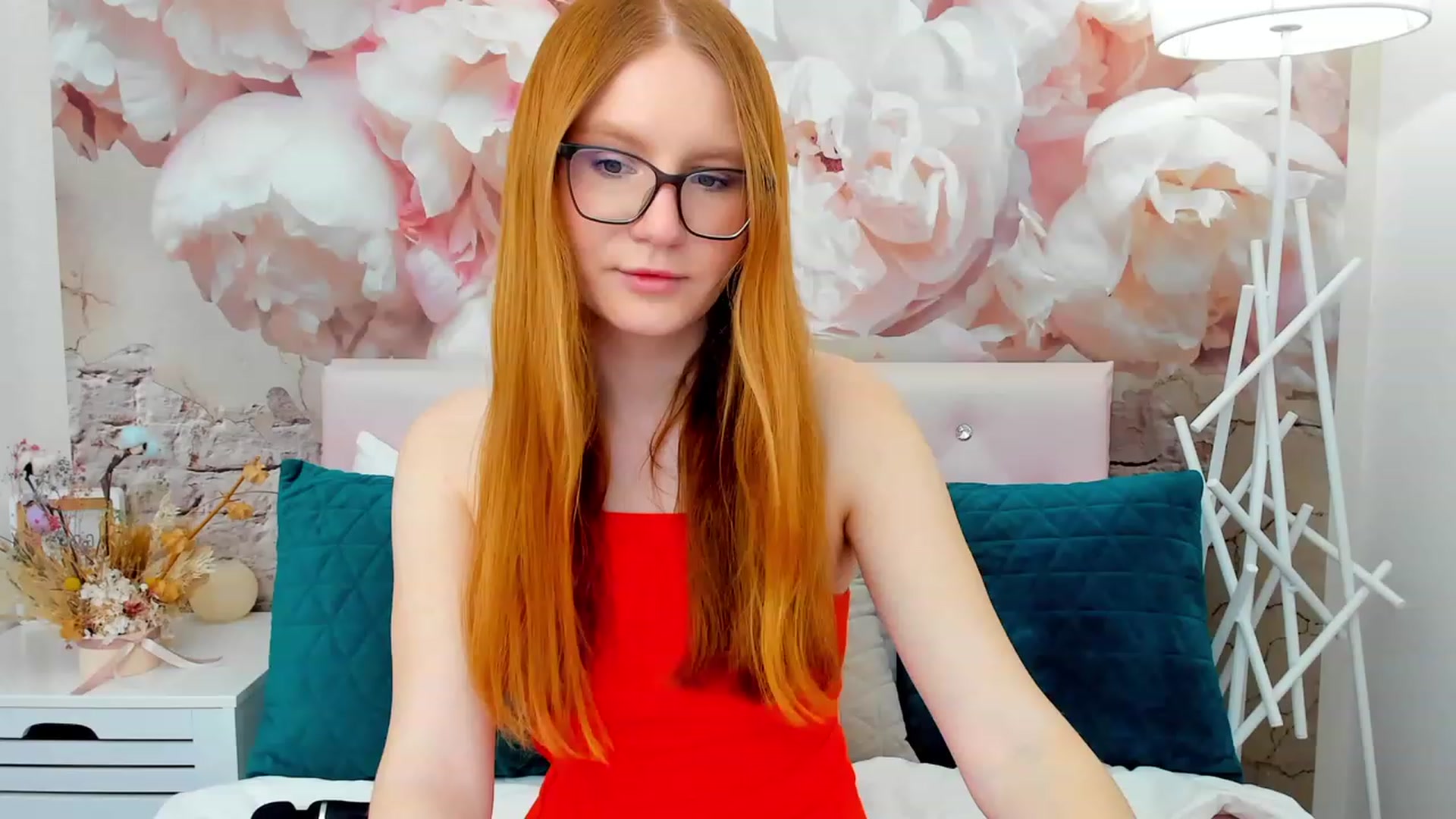 Gallery image thumbnail from MiyaFoxy's myfreecams stream on, 02/13/2024, 19:23 image 1 of 20