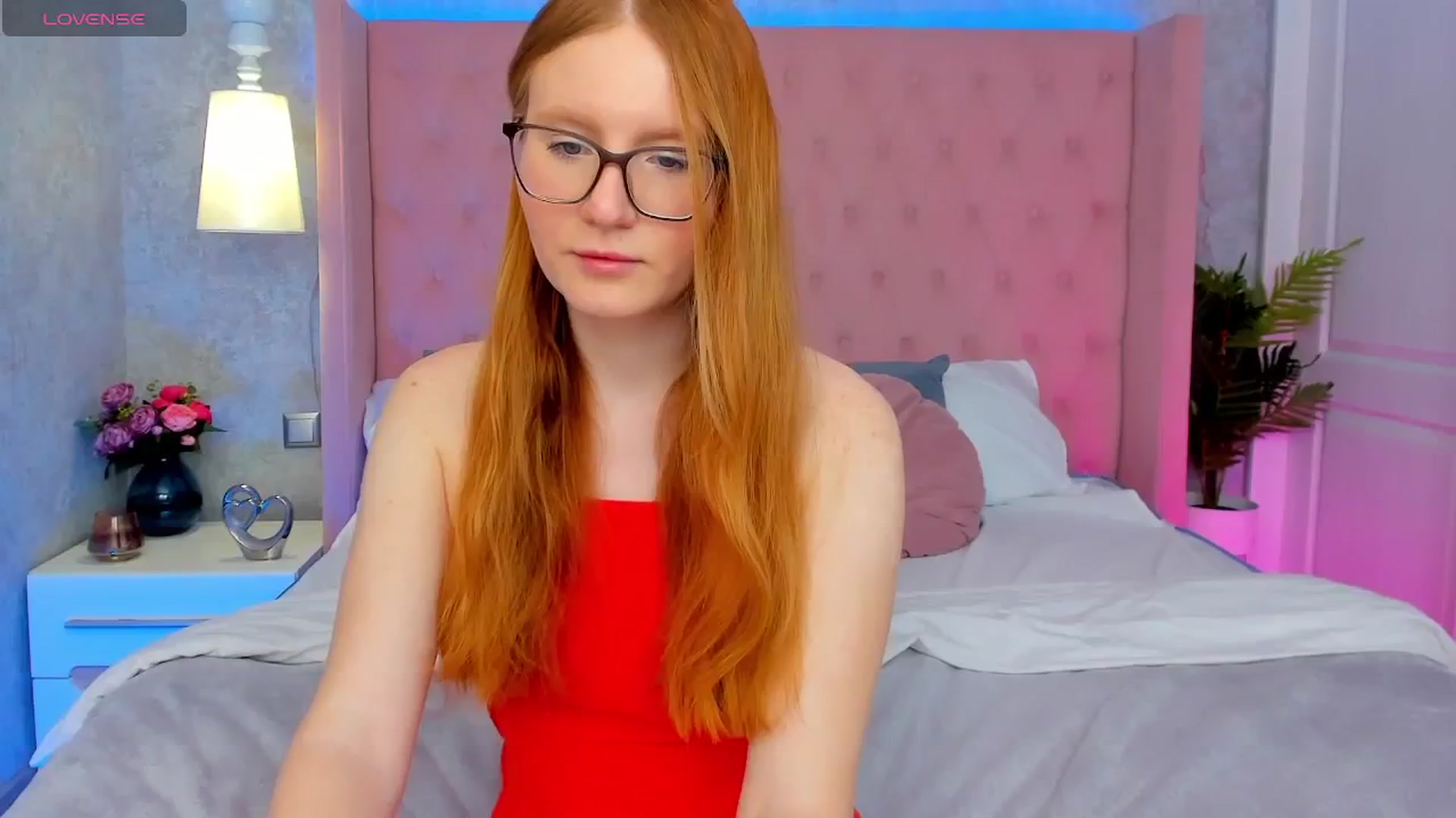 Gallery image thumbnail from MiyaFoxy's myfreecams stream on, 02/19/2024, 16:15 image 1 of 20