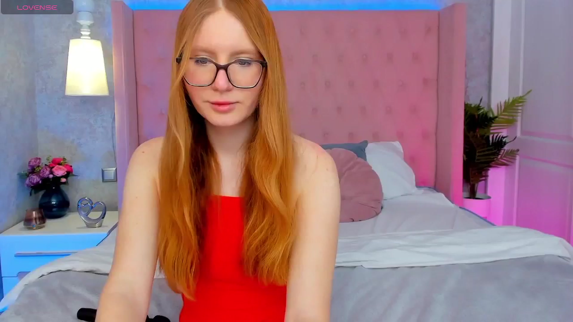 Gallery image thumbnail from MiyaFoxy's myfreecams stream on, 02/19/2024, 18:49 image 1 of 20